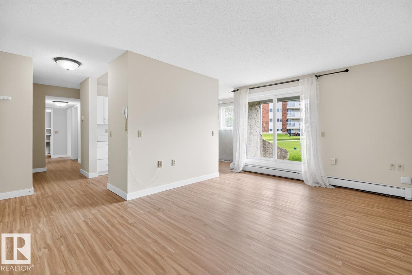 Photo 2 at 5 - 11265 31 Avenue NW, Sweet Grass, Edmonton