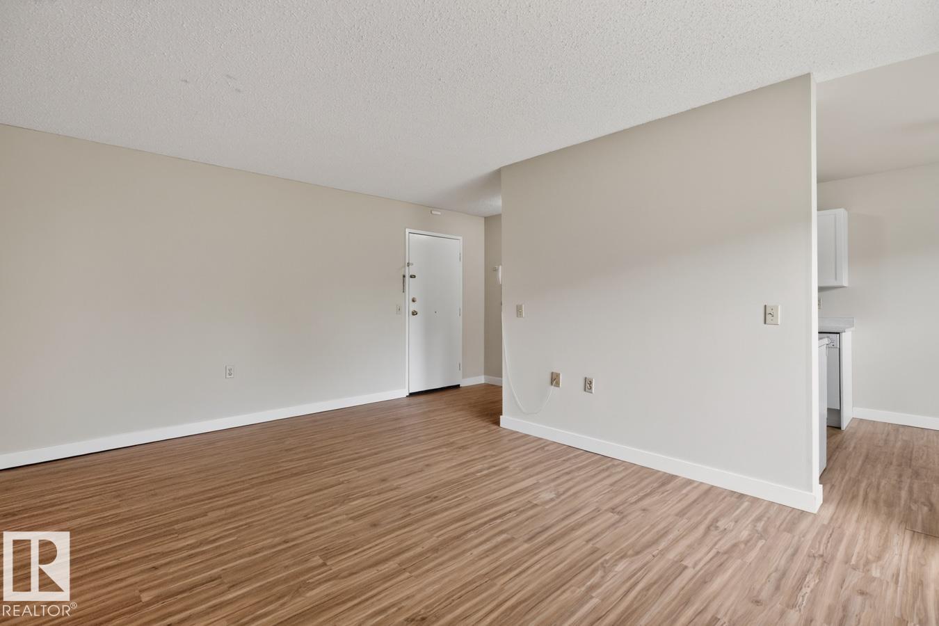 Photo 3 at 5 - 11265 31 Avenue NW, Sweet Grass, Edmonton