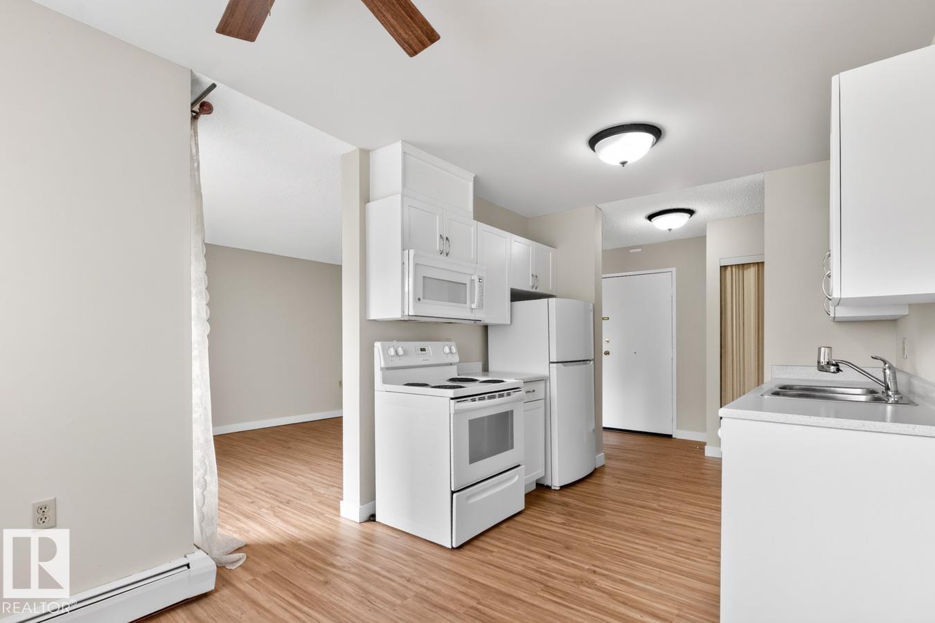 Photo 4 at 5 - 11265 31 Avenue NW, Sweet Grass, Edmonton