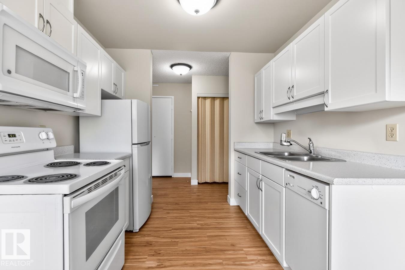 Photo 5 at 5 - 11265 31 Avenue NW, Sweet Grass, Edmonton