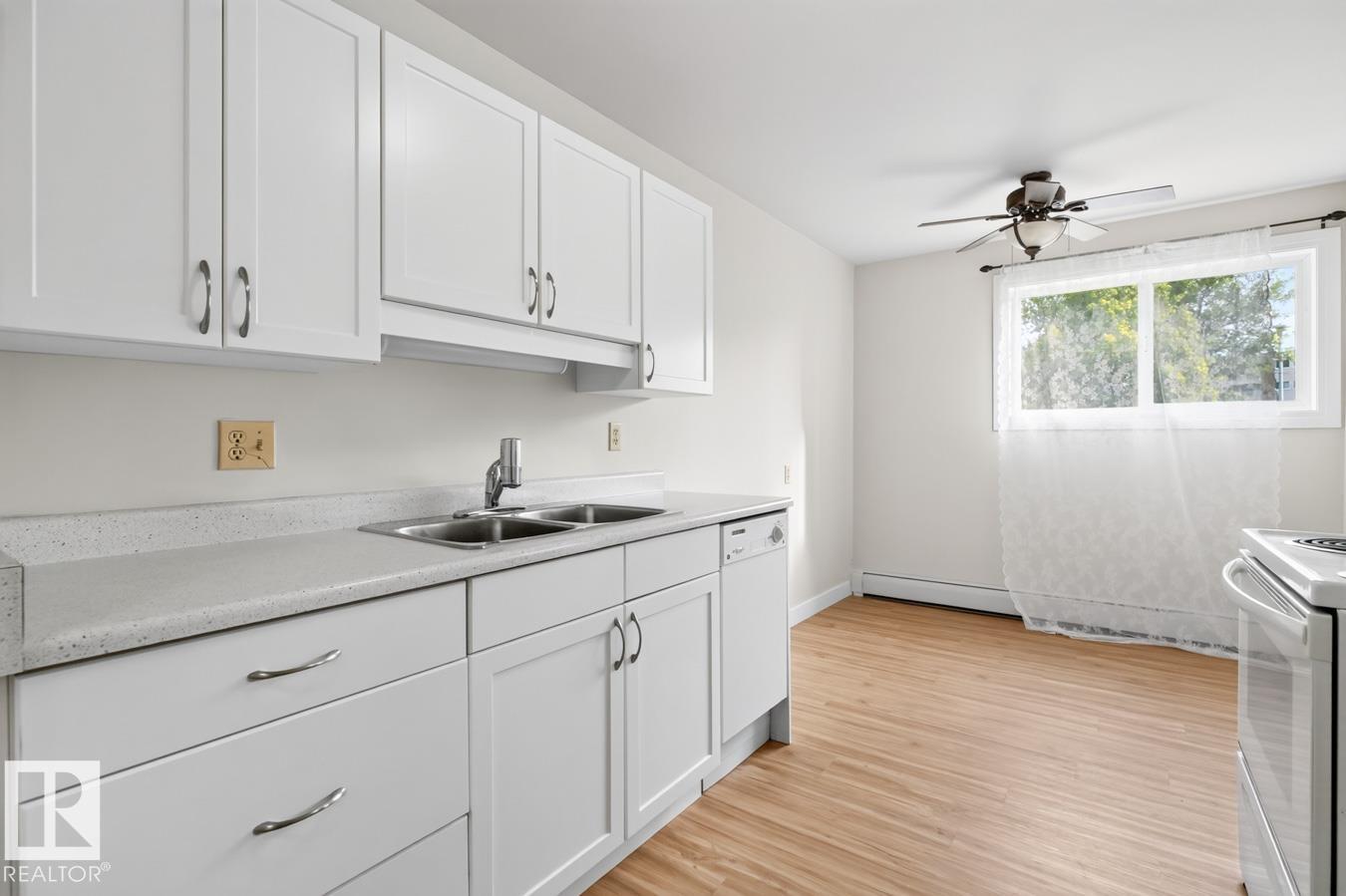 Photo 6 at 5 - 11265 31 Avenue NW, Sweet Grass, Edmonton