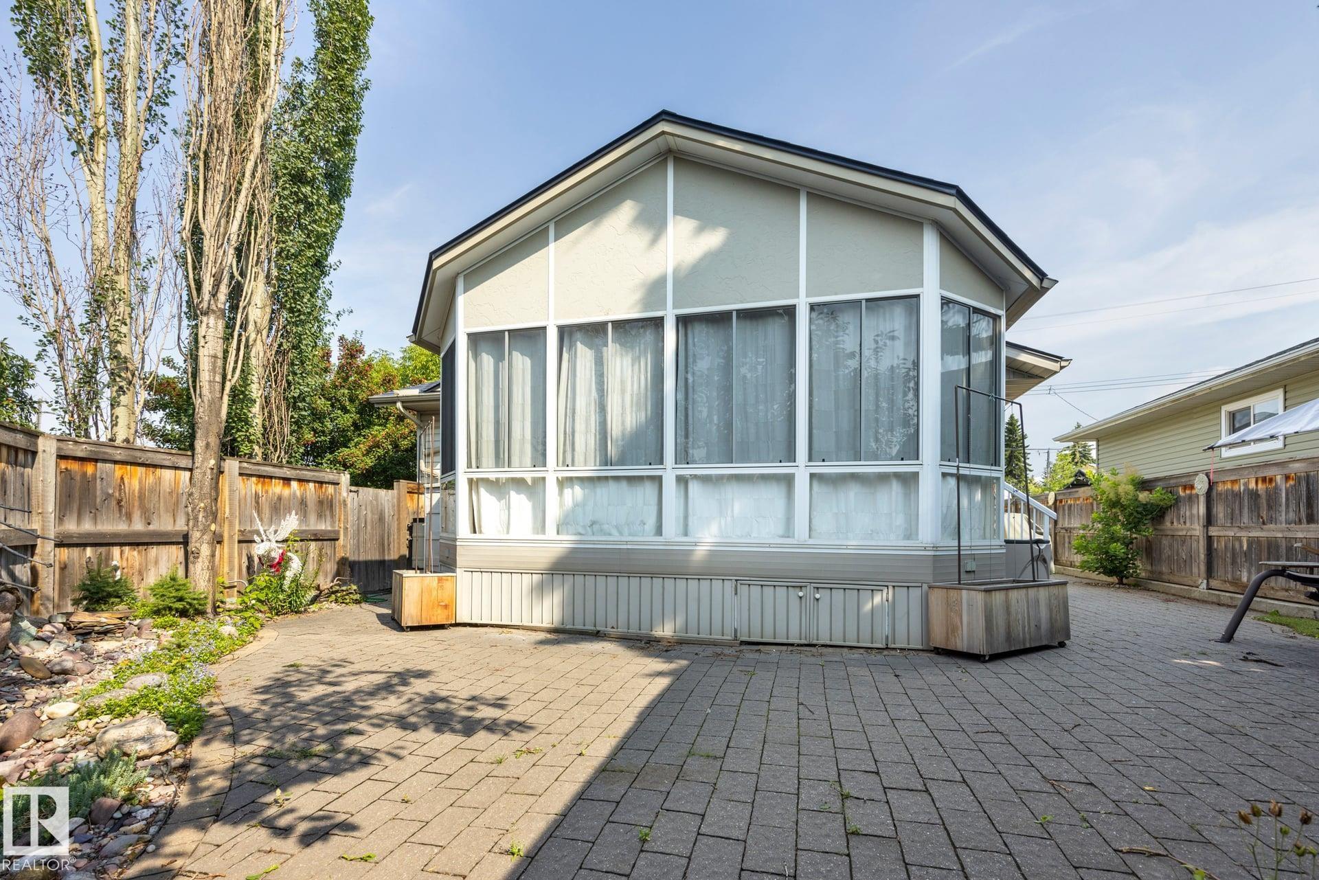 Photo 15 at 9503 54 Street NW, Ottewell, Edmonton