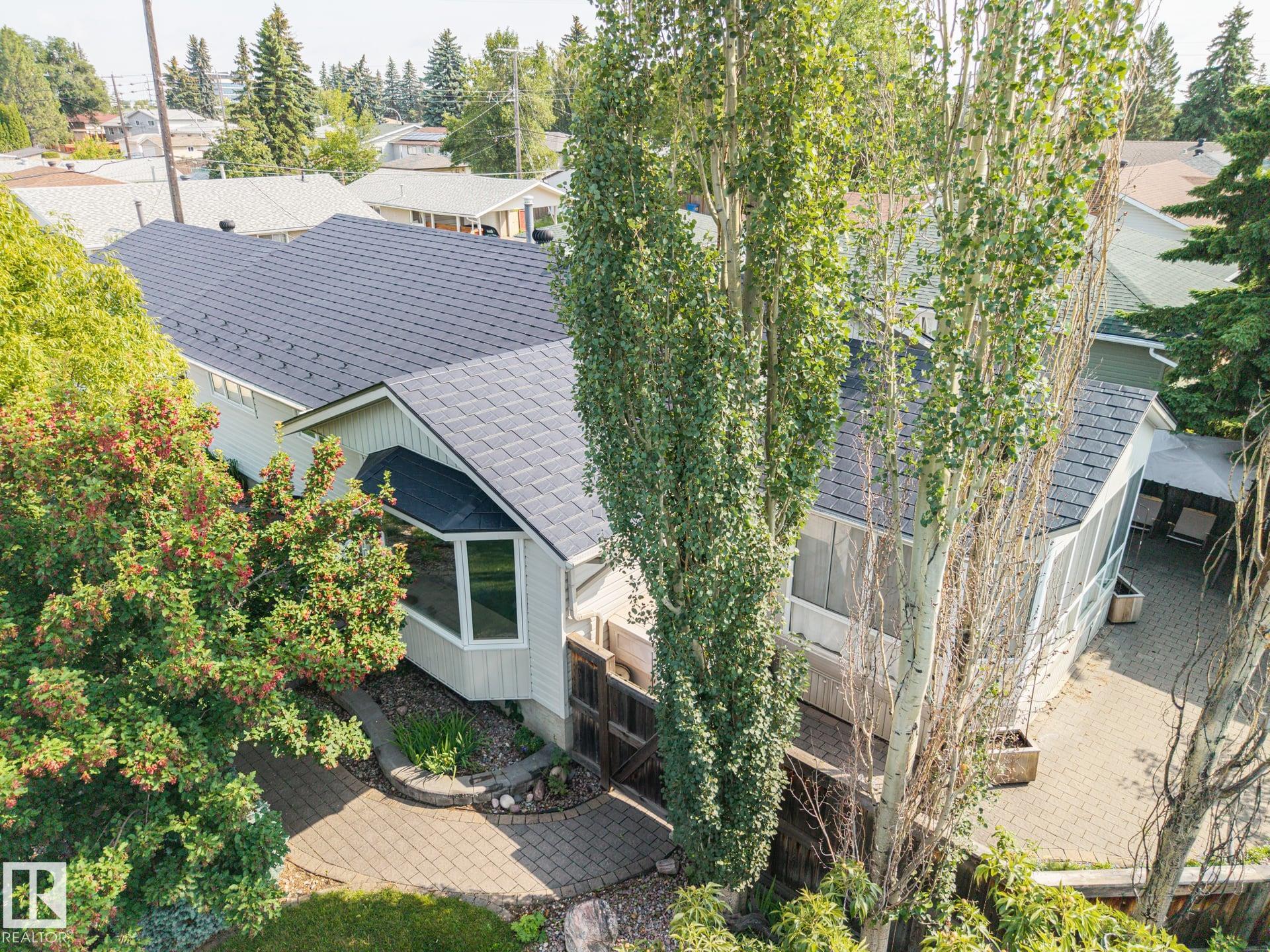 Photo 22 at 9503 54 Street NW, Ottewell, Edmonton