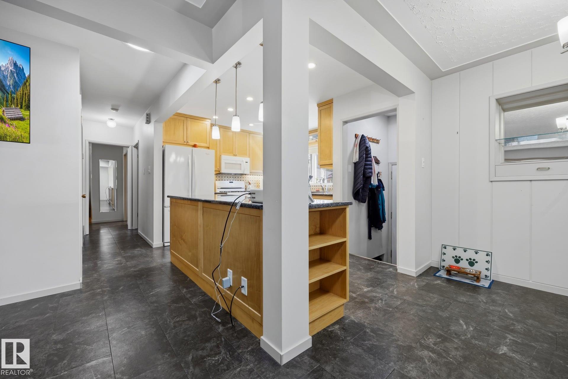 Photo 27 at 9503 54 Street NW, Ottewell, Edmonton
