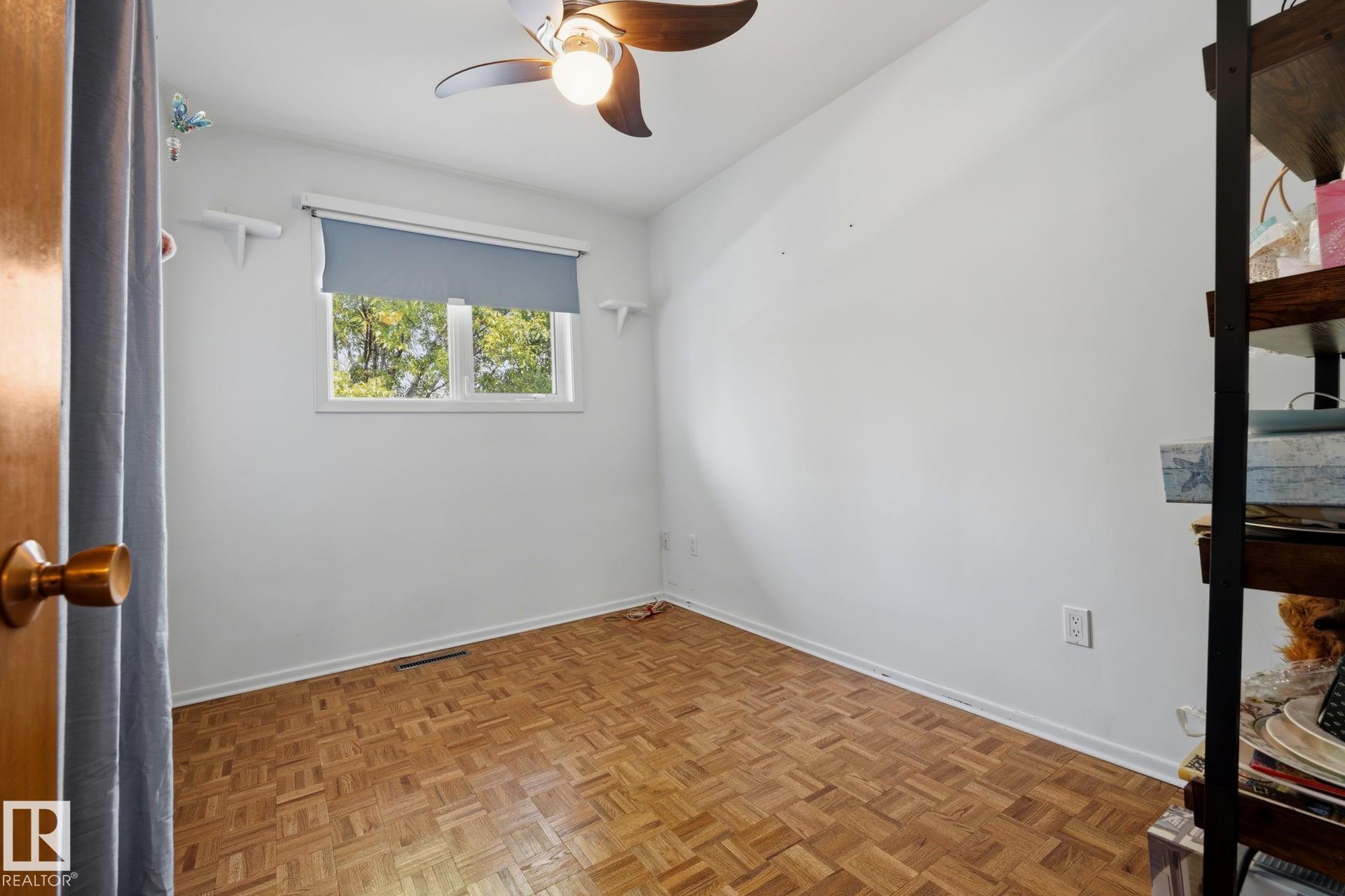Photo 32 at 9503 54 Street NW, Ottewell, Edmonton