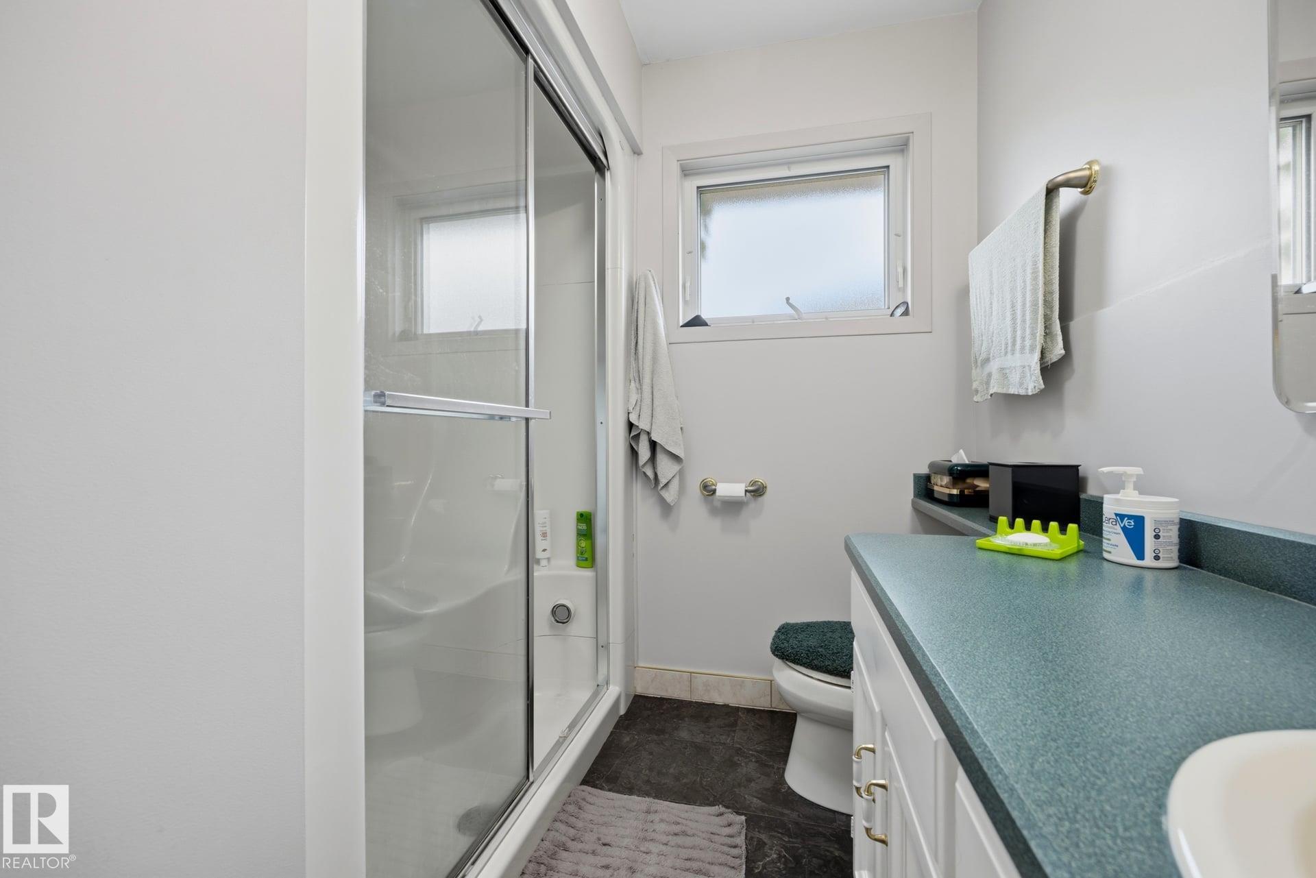 Photo 34 at 9503 54 Street NW, Ottewell, Edmonton