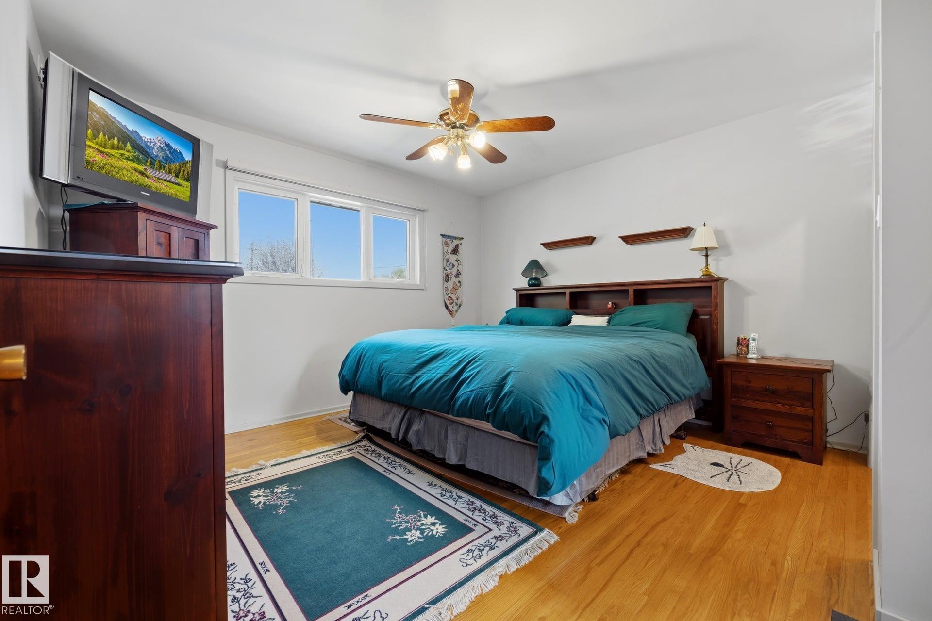 Photo 35 at 9503 54 Street NW, Ottewell, Edmonton