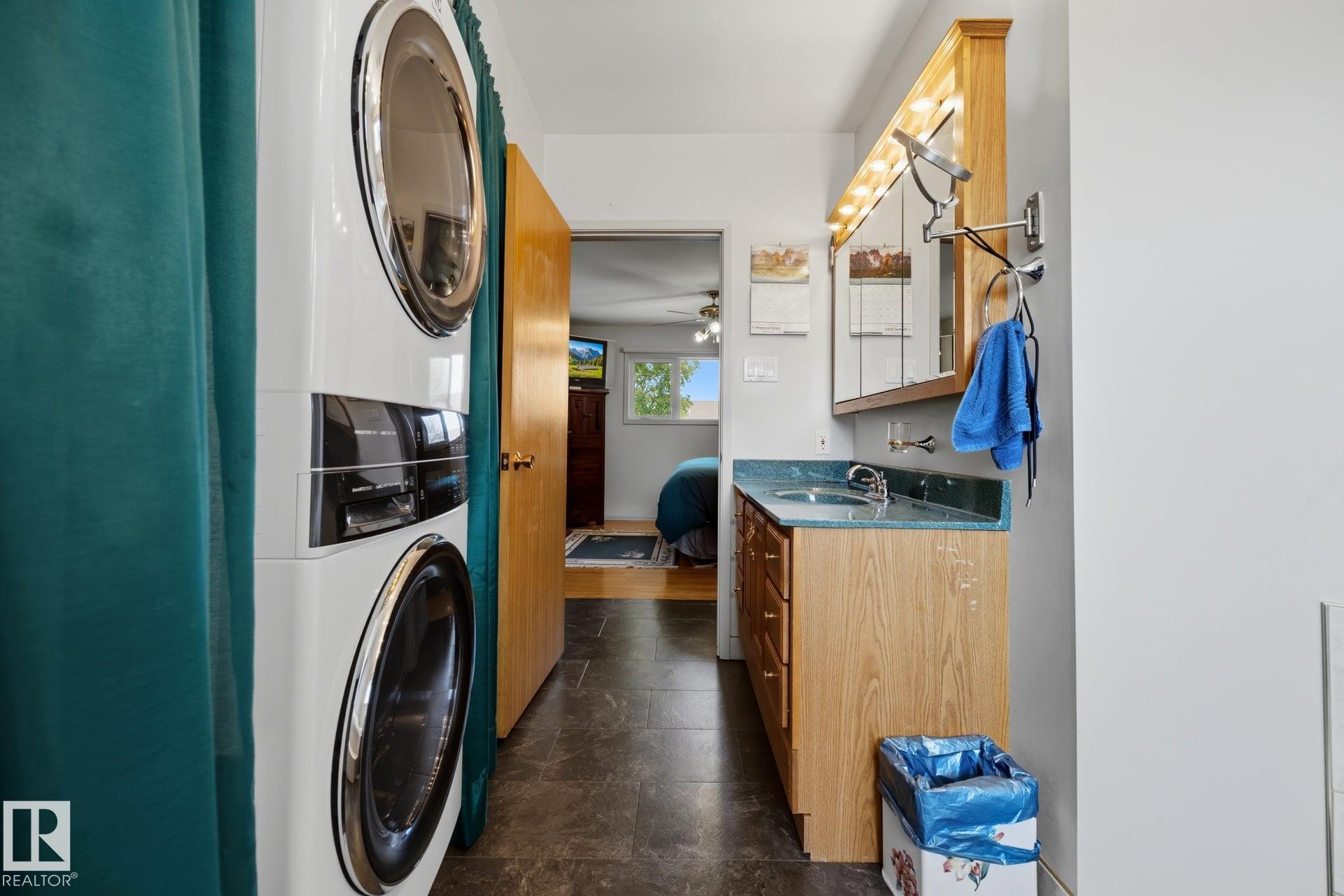 Photo 40 at 9503 54 Street NW, Ottewell, Edmonton
