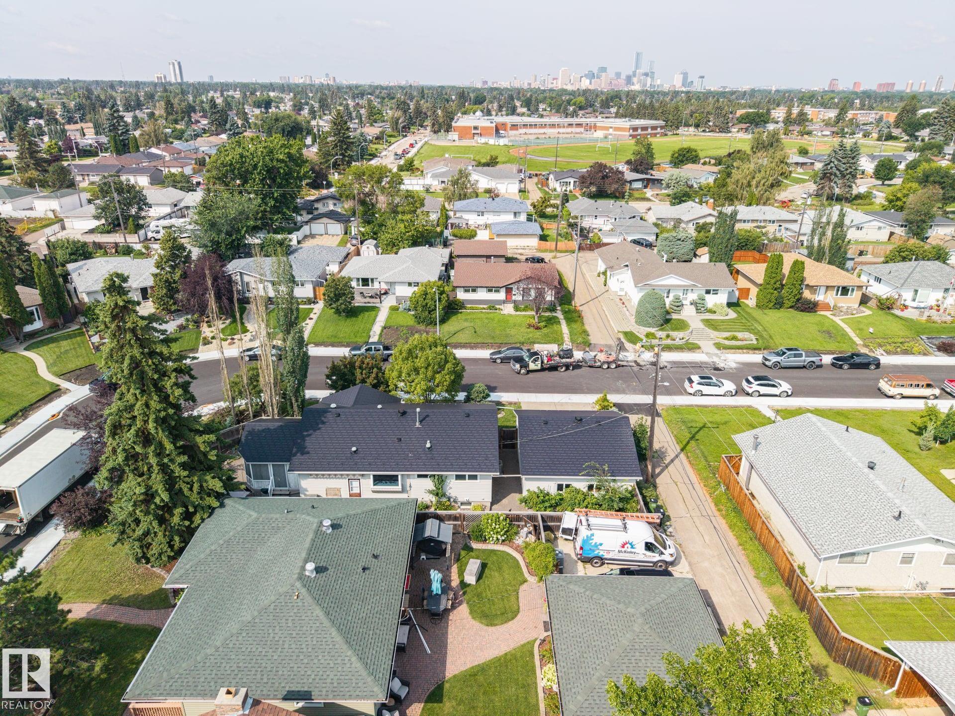 Photo 56 at 9503 54 Street NW, Ottewell, Edmonton