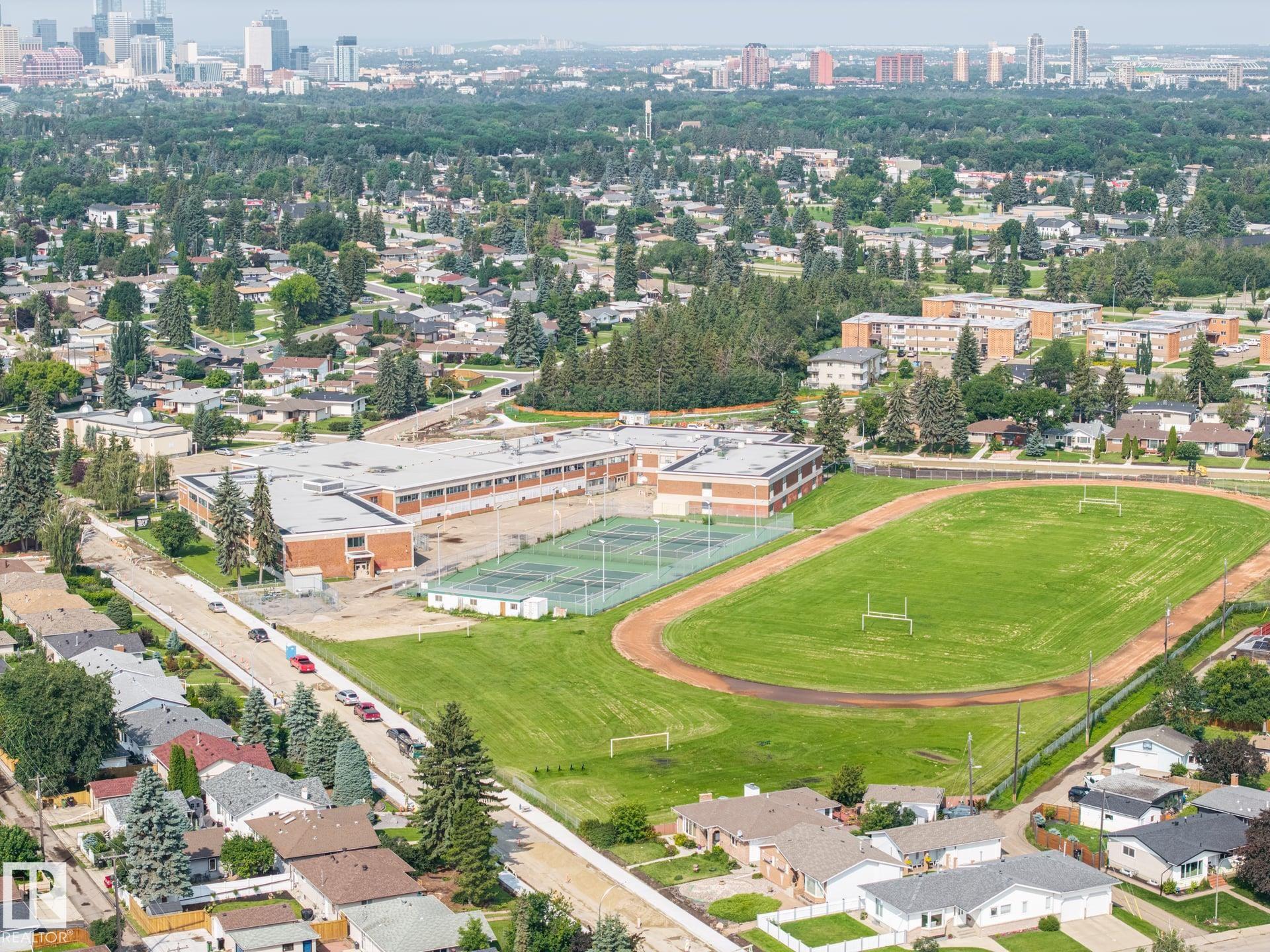 Photo 66 at 9503 54 Street NW, Ottewell, Edmonton