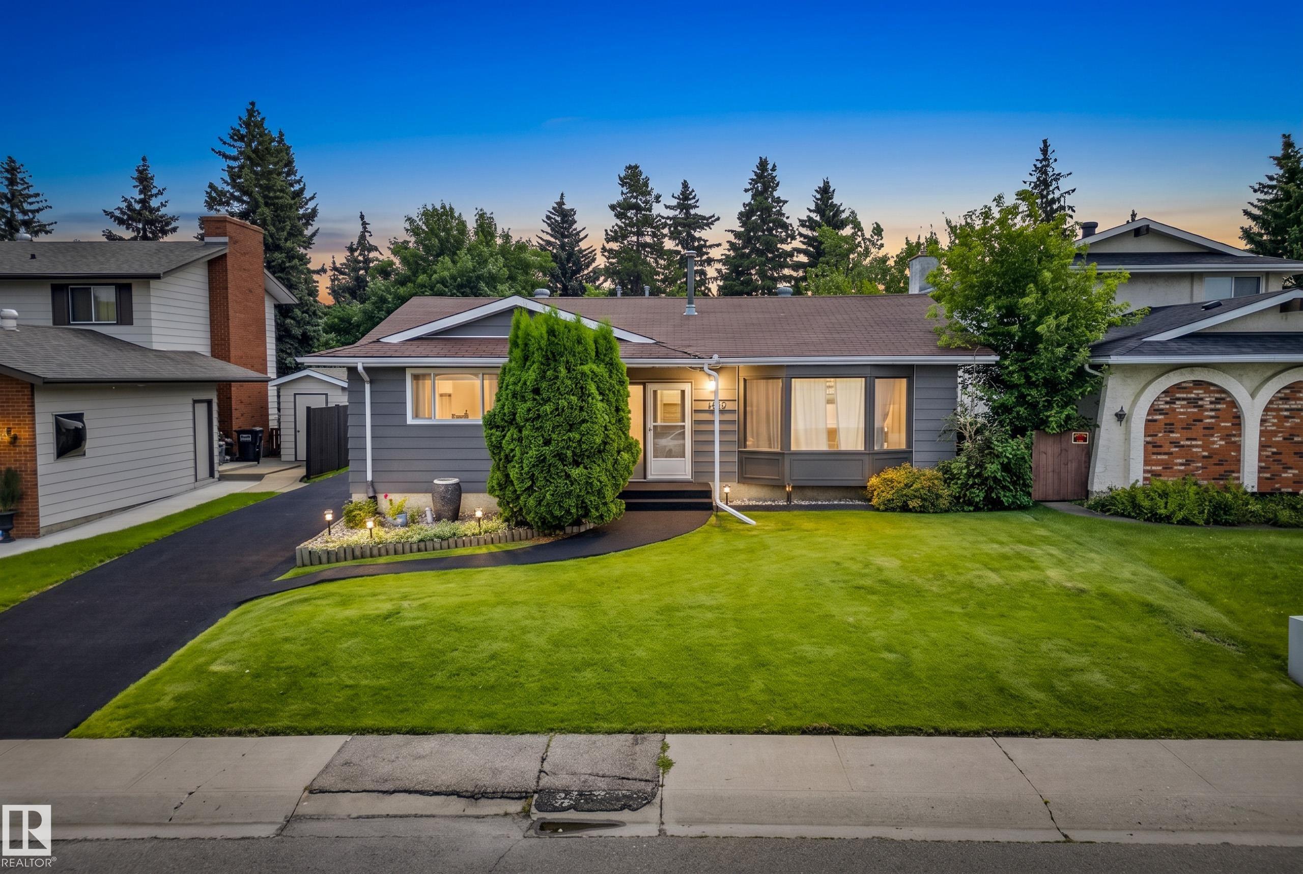 11727 27 Avenue NW, Blue Quill, Edmonton