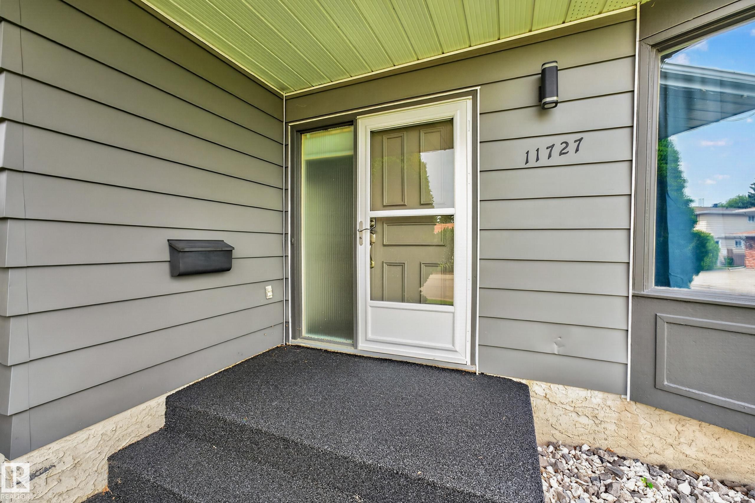 Photo 14 at 11727 27 Avenue NW, Blue Quill, Edmonton