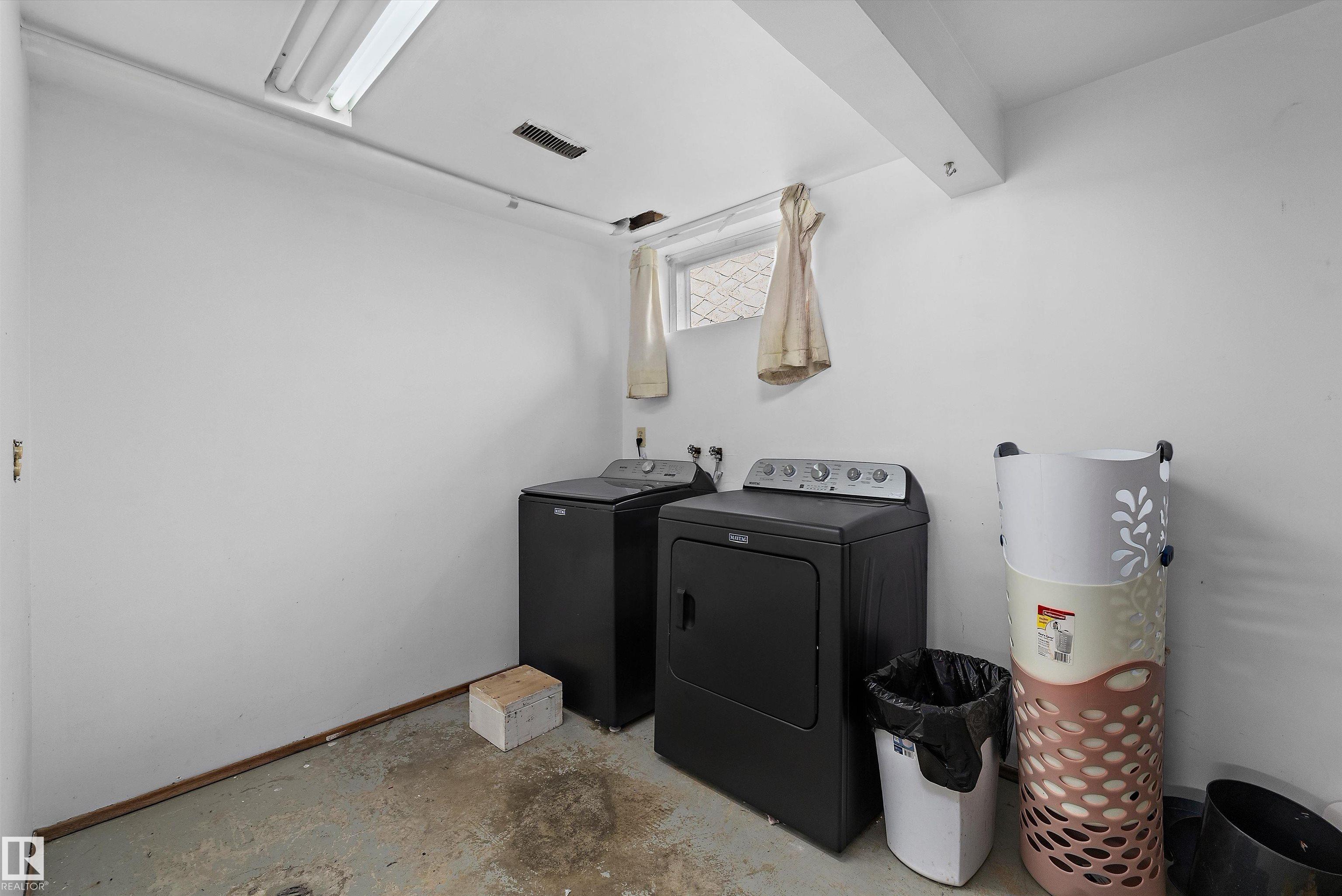 Photo 25 at 3511 73 Street NW, Lee Ridge, Edmonton