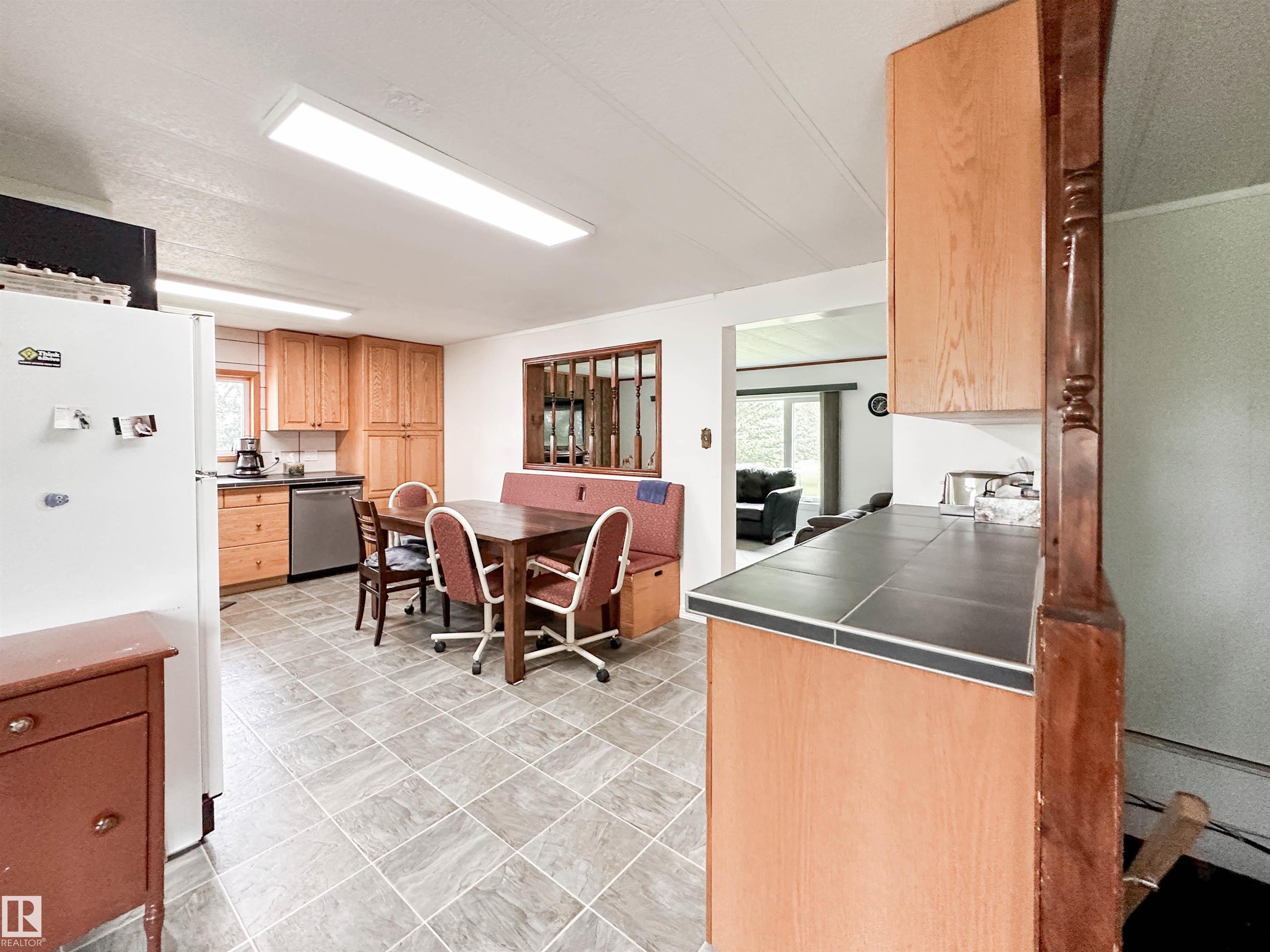 Photo 15 at 55302 Rge Road 261, None, Rural Sturgeon County