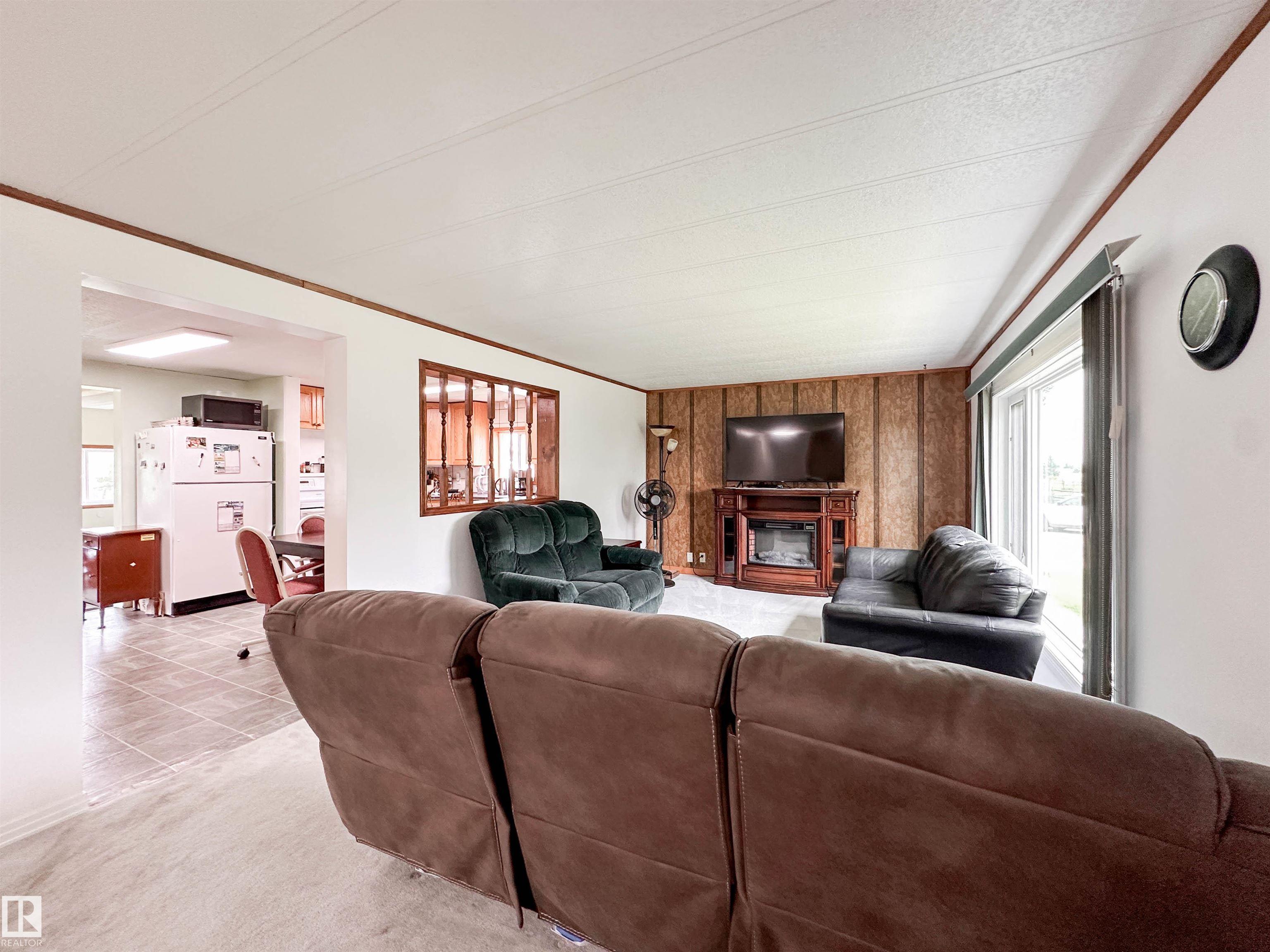 Photo 22 at 55302 Rge Road 261, None, Rural Sturgeon County