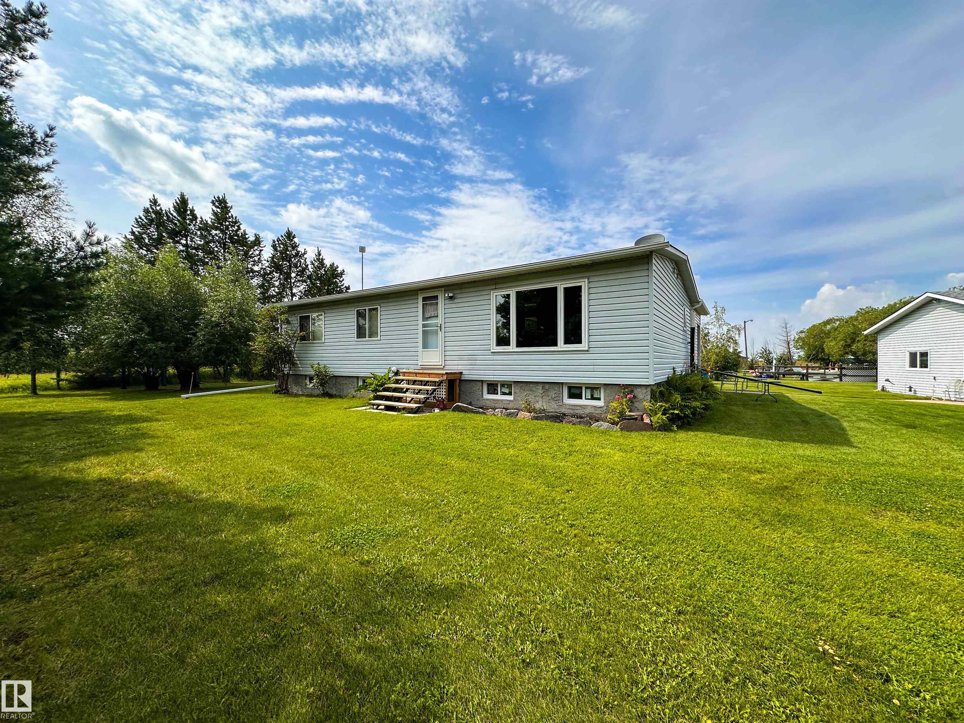 Photo 39 at 55302 Rge Road 261, None, Rural Sturgeon County
