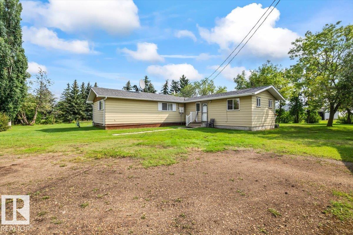 Photo 6 at 22507 Twp Road 564, None, Rural Sturgeon County