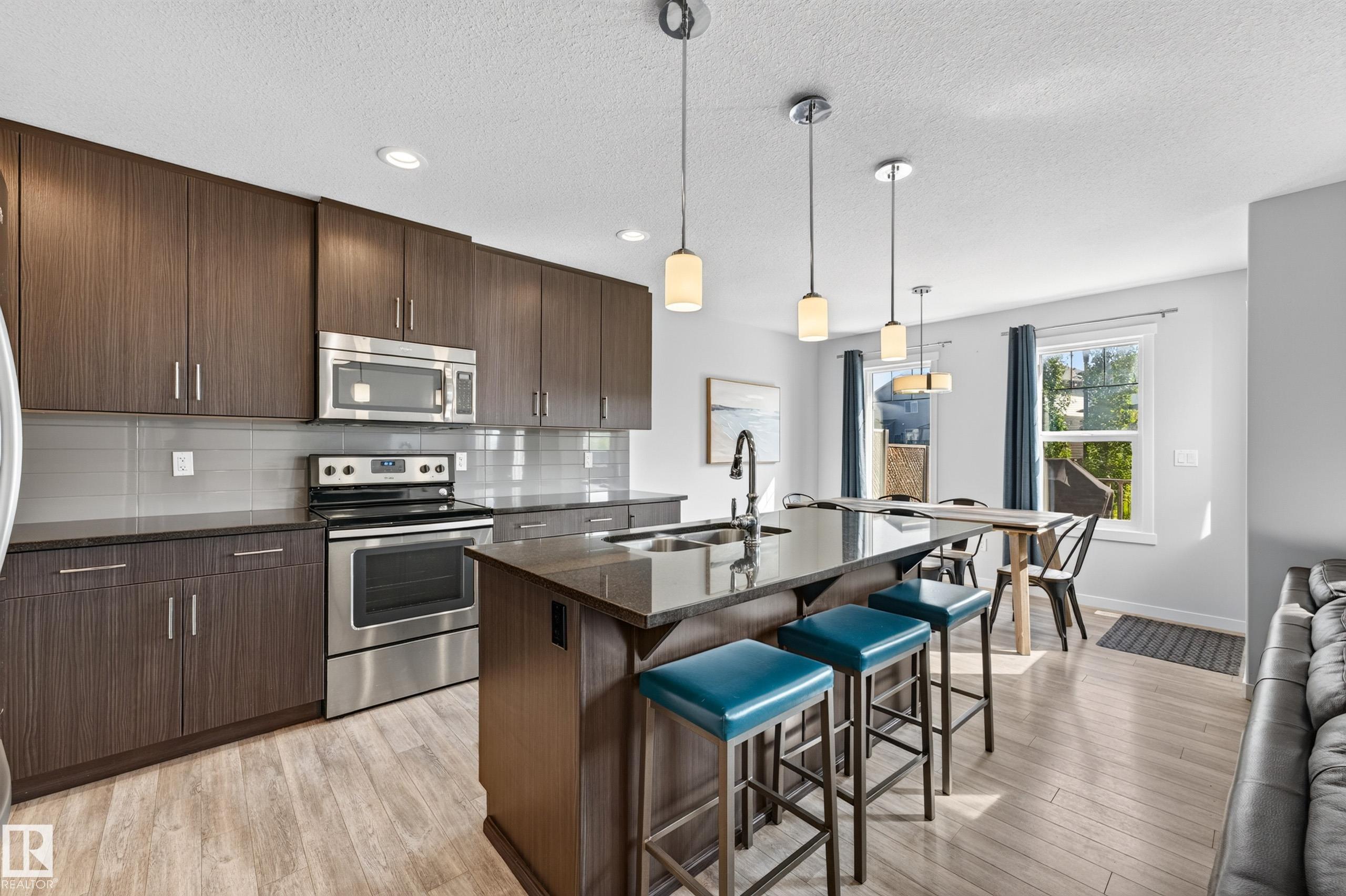 Photo 13 at 3519 8 Street NW, Maple Crest, Edmonton