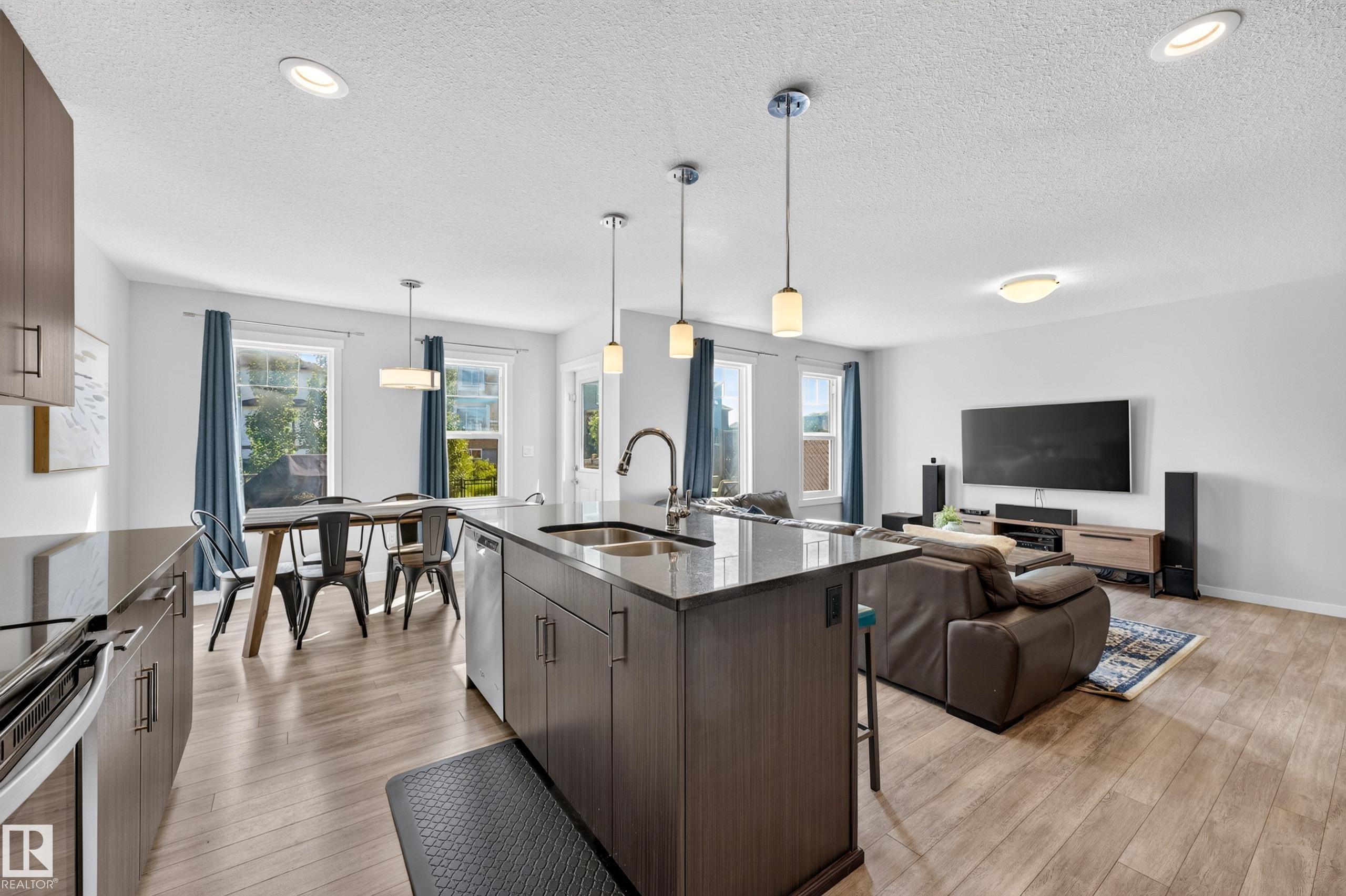 Photo 14 at 3519 8 Street NW, Maple Crest, Edmonton