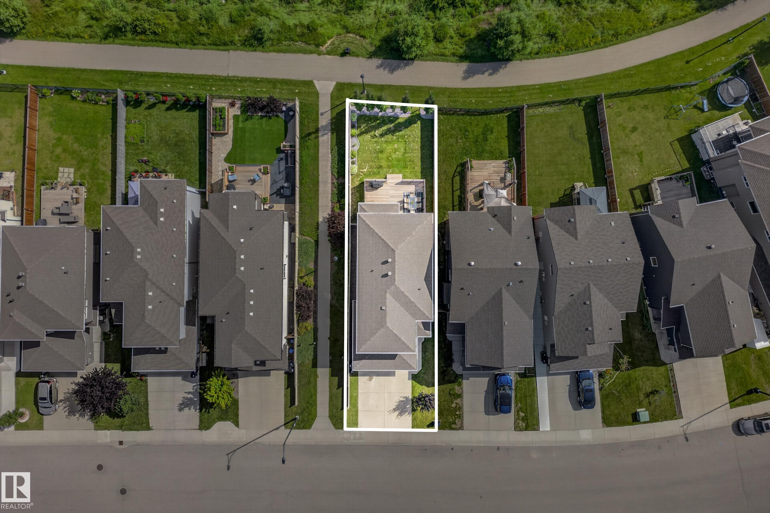 3519 8 Street NW, Maple Crest, Edmonton