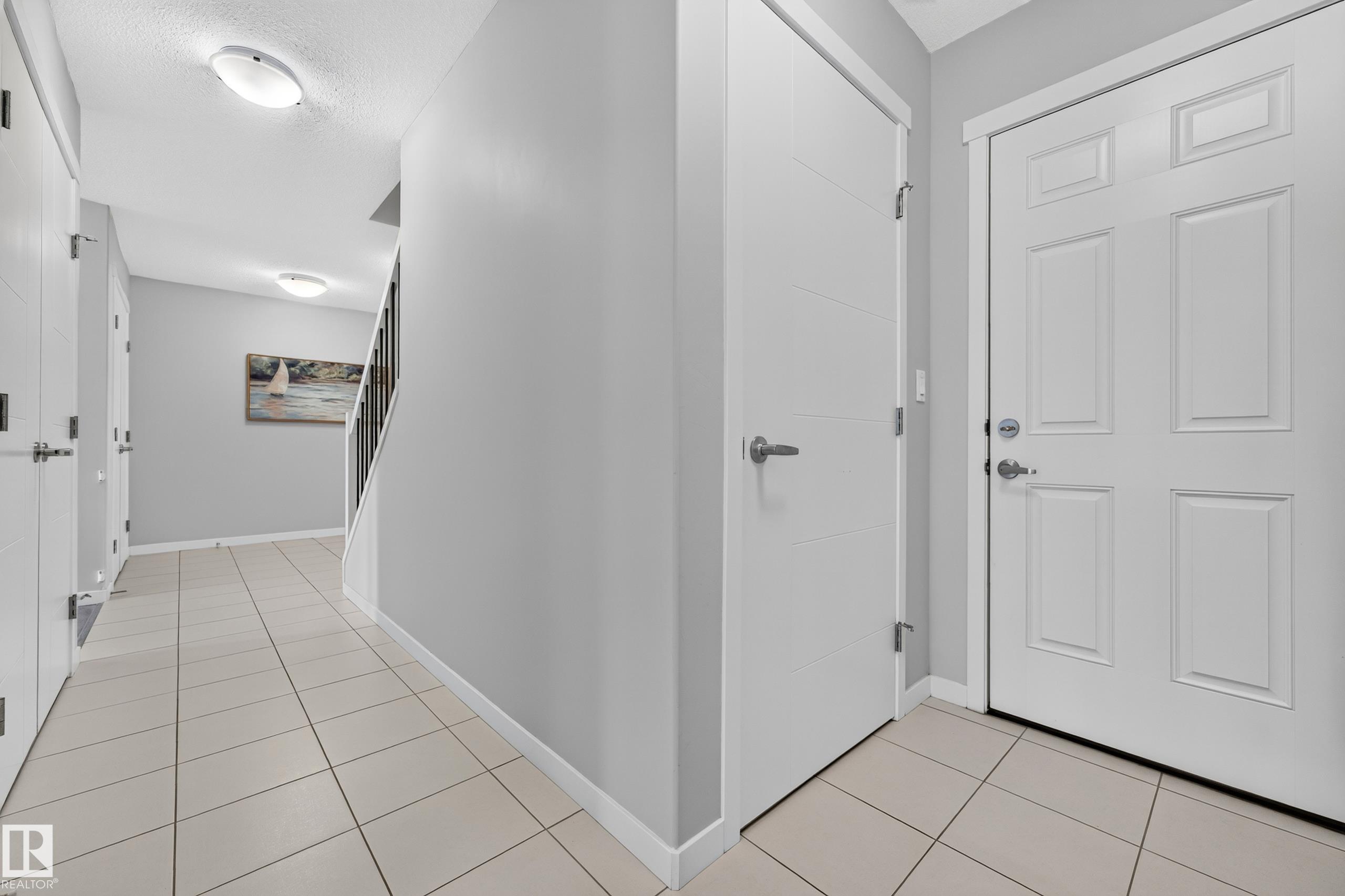 Photo 23 at 3519 8 Street NW, Maple Crest, Edmonton