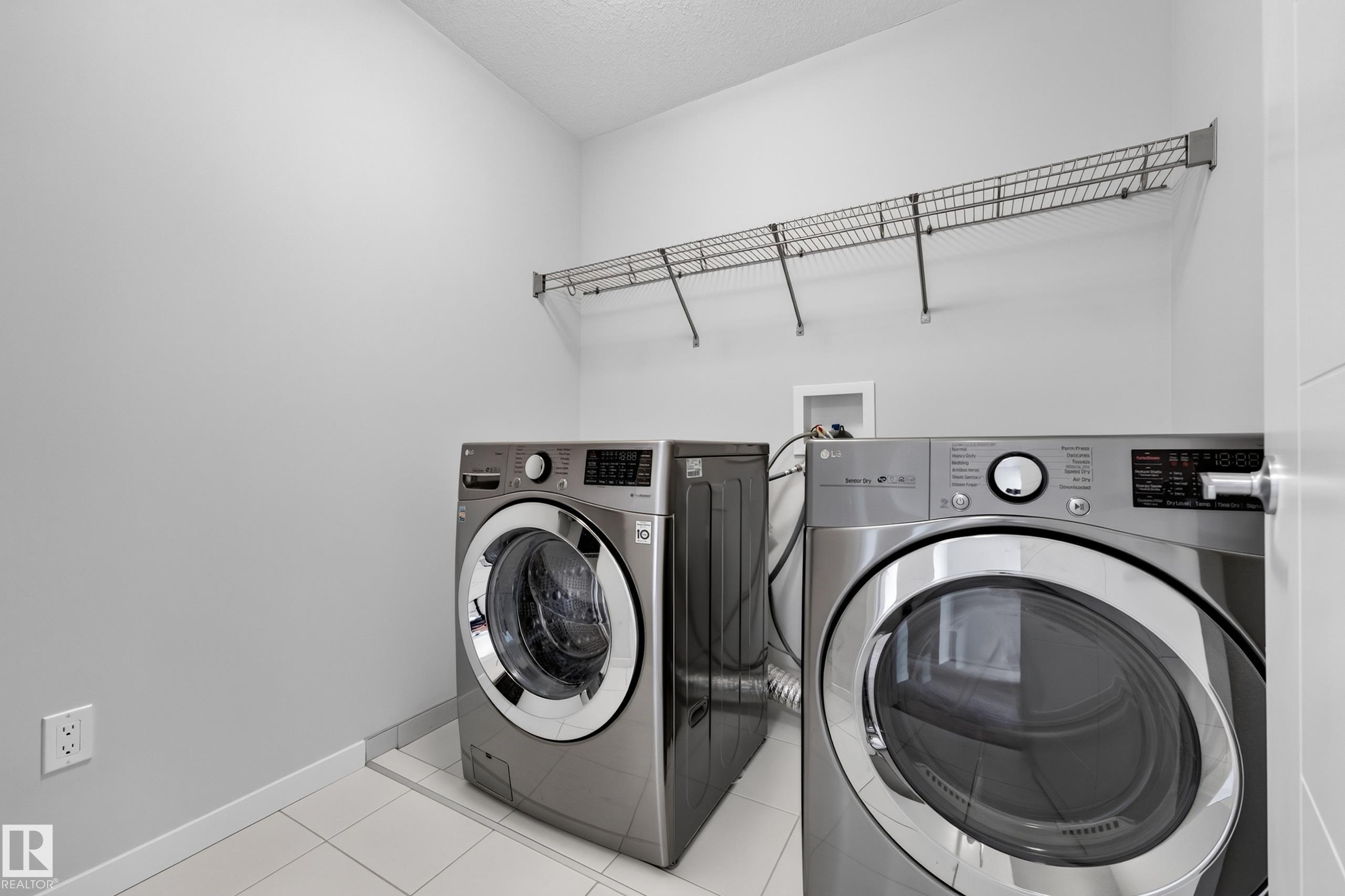 Photo 37 at 3519 8 Street NW, Maple Crest, Edmonton
