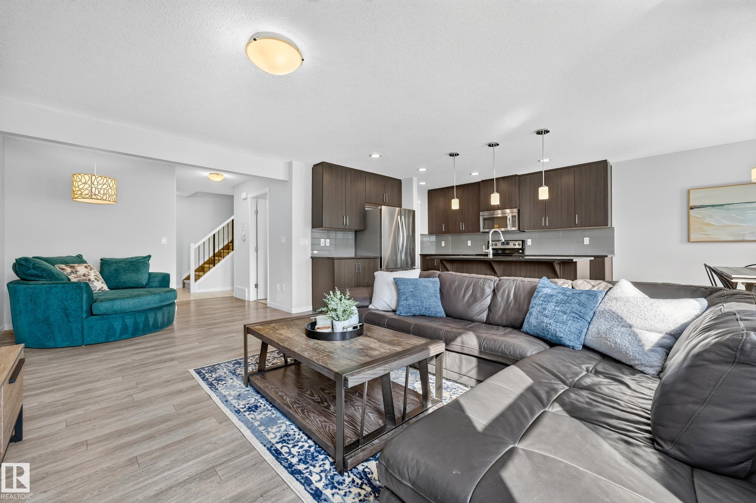 Photo 9 at 3519 8 Street NW, Maple Crest, Edmonton