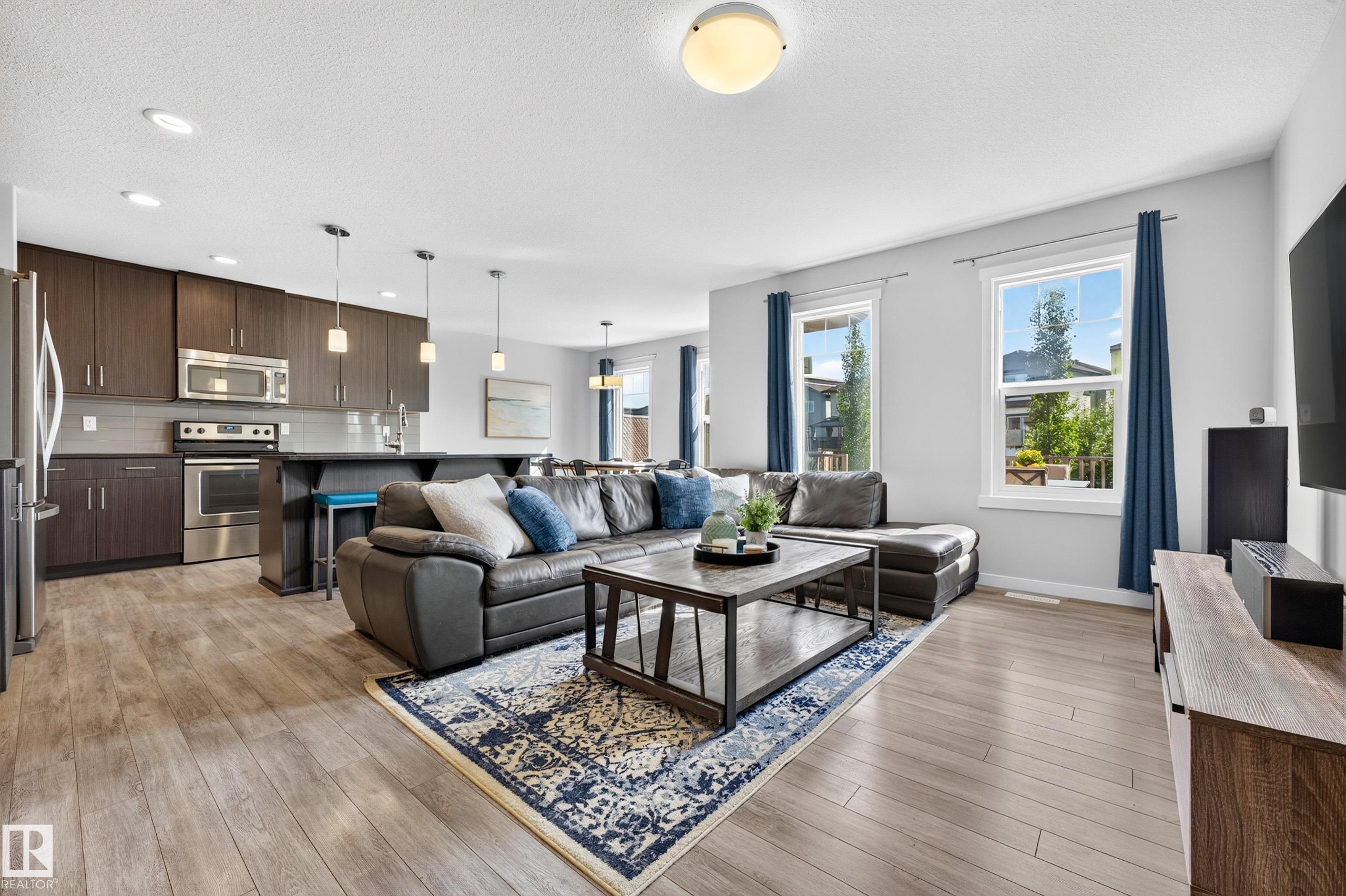 Photo 10 at 3519 8 Street NW, Maple Crest, Edmonton