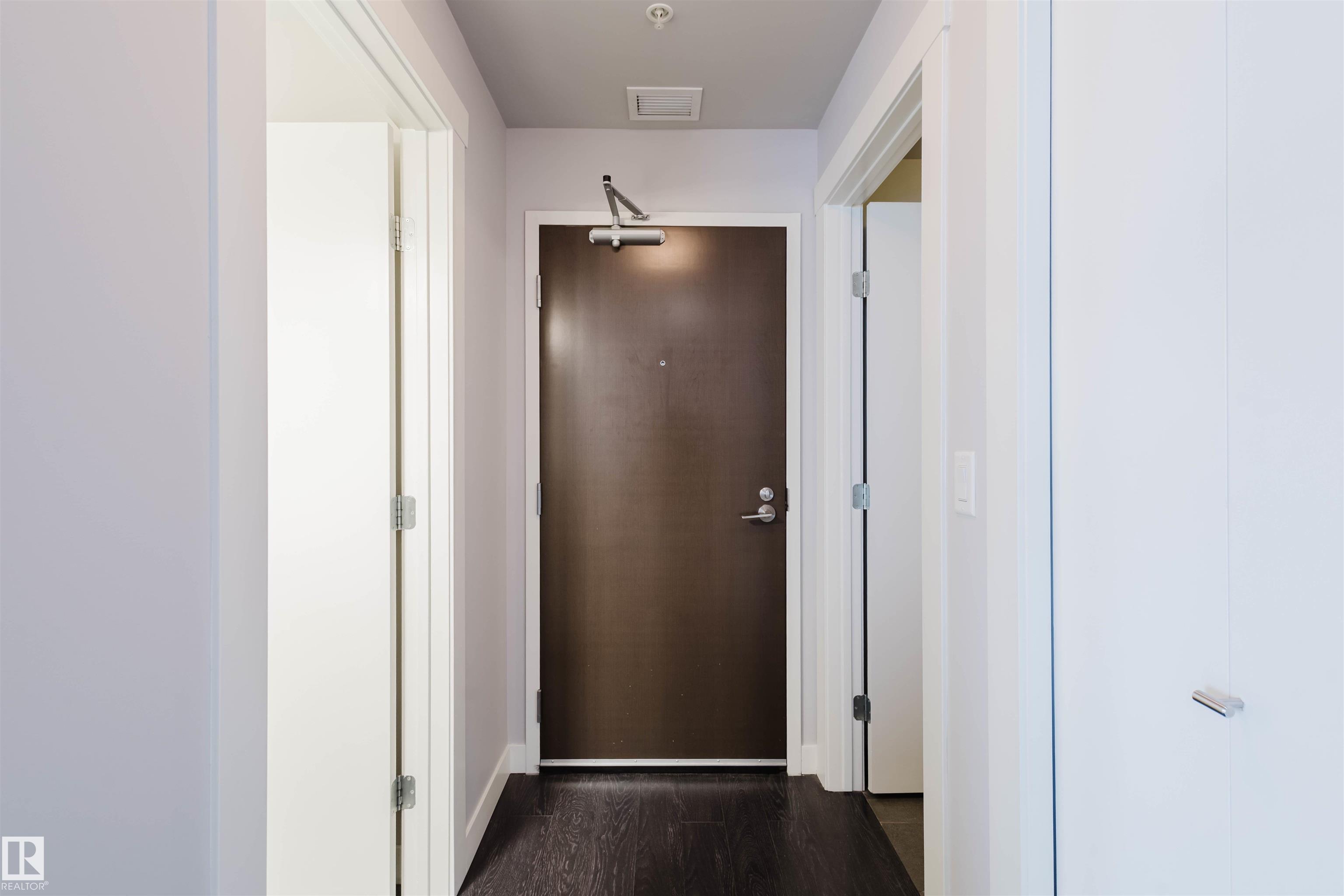 2207 - 10226 104 Street NW, Downtown, Edmonton