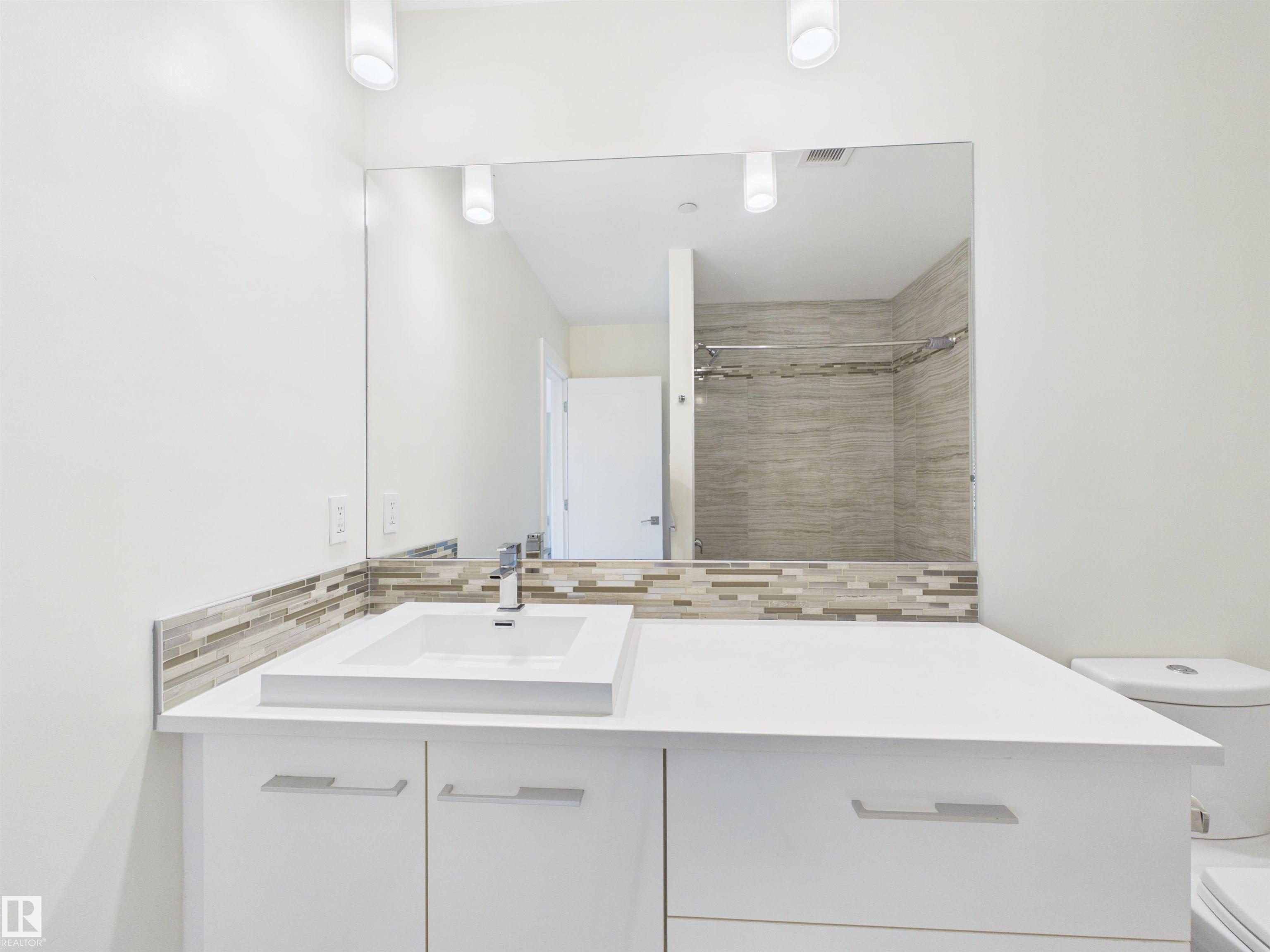Photo 21 at 307 - 11969 Jasper Avenue NW, Wîhkwêntôwin, Edmonton