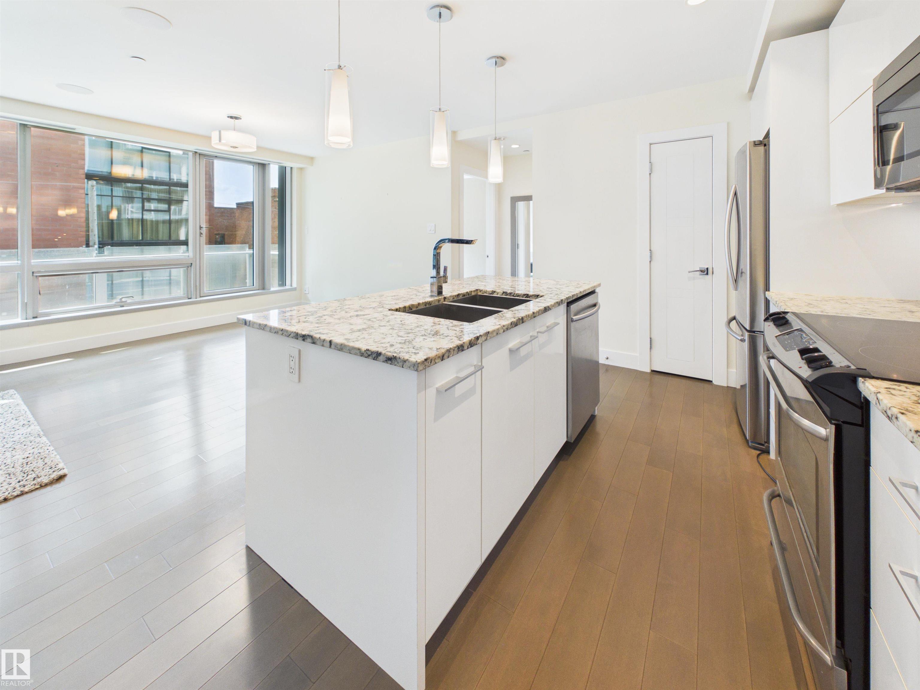 307 - 11969 Jasper Avenue NW, Wîhkwêntôwin, Edmonton