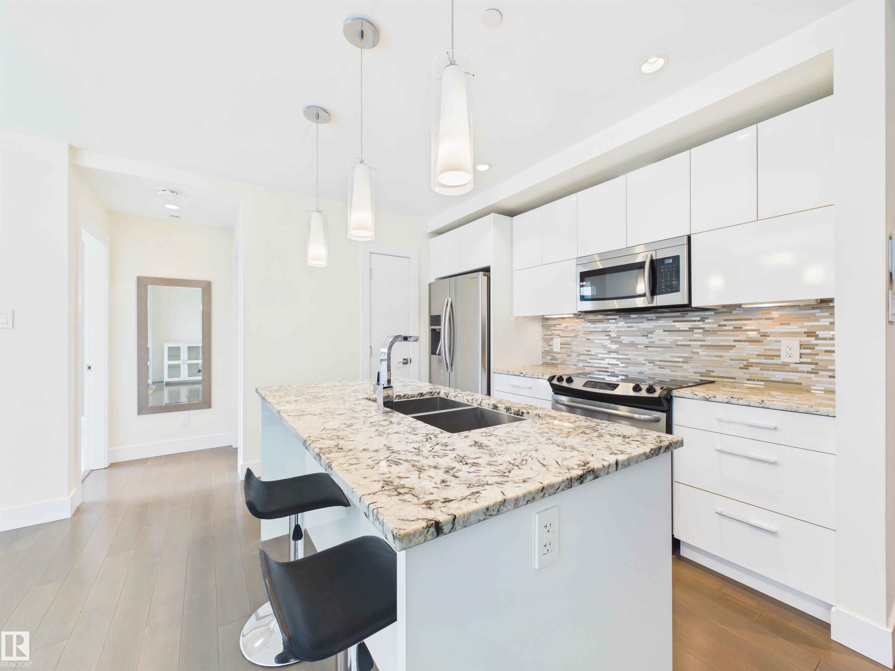Photo 6 at 307 - 11969 Jasper Avenue NW, Wîhkwêntôwin, Edmonton