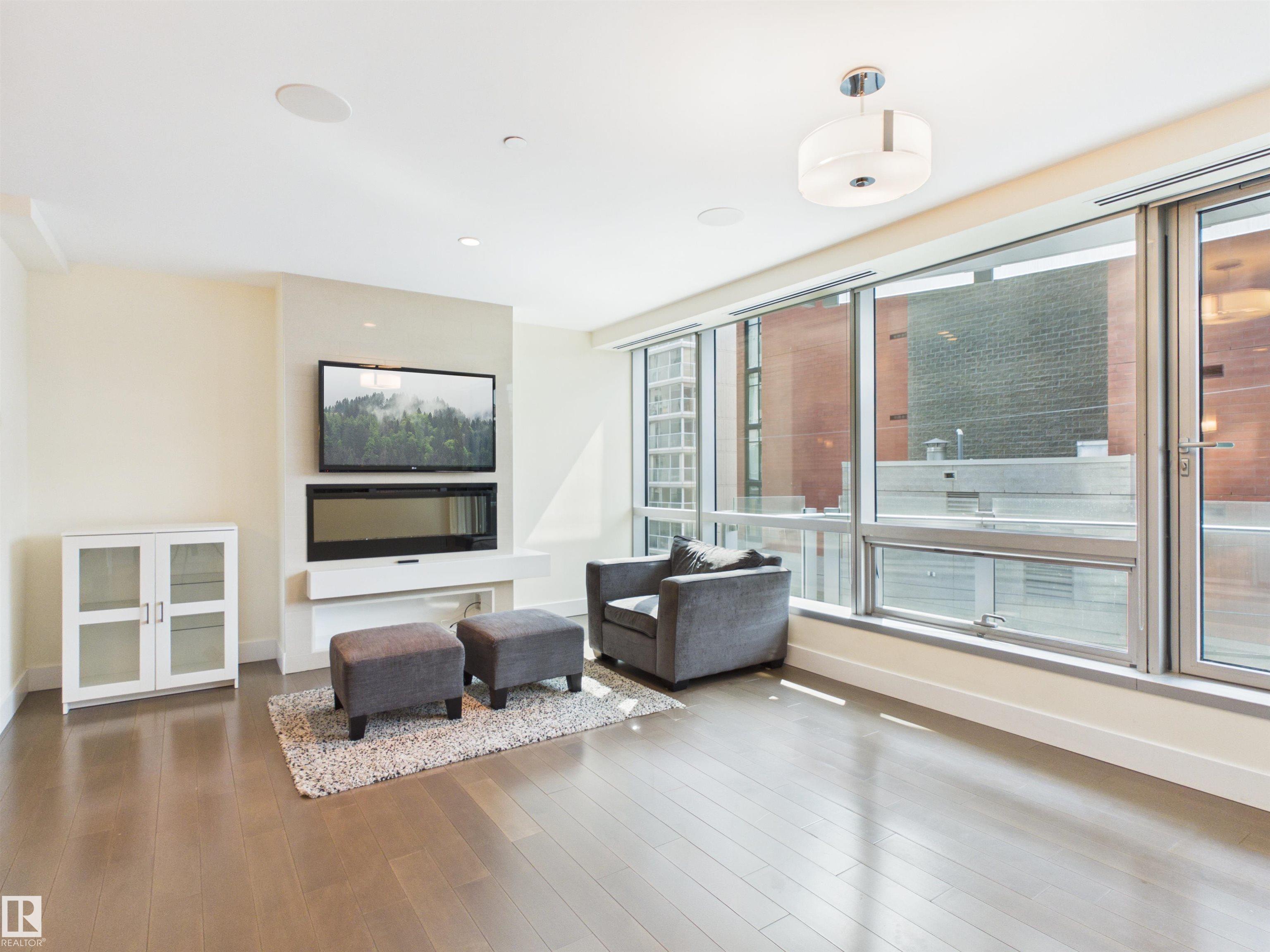 Photo 10 at 307 - 11969 Jasper Avenue NW, Wîhkwêntôwin, Edmonton