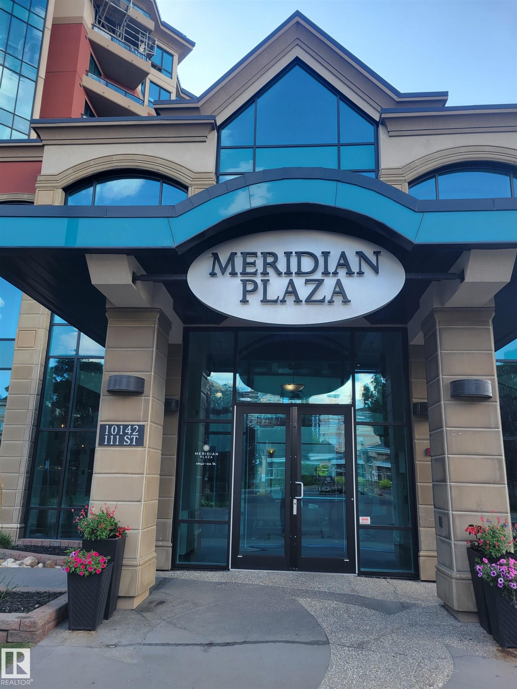 207 - 10142 111 Street NW, Wîhkwêntôwin, Edmonton