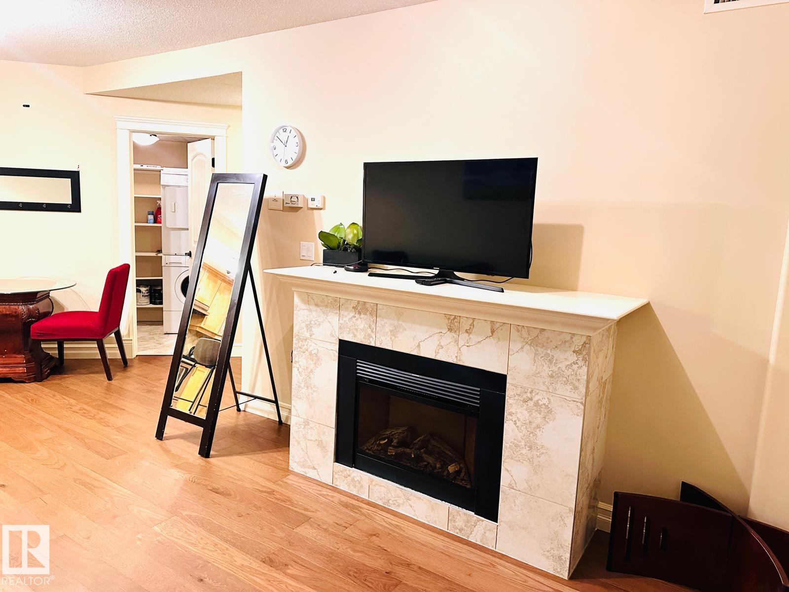 Photo 12 at 207 - 10142 111 Street NW, Wîhkwêntôwin, Edmonton