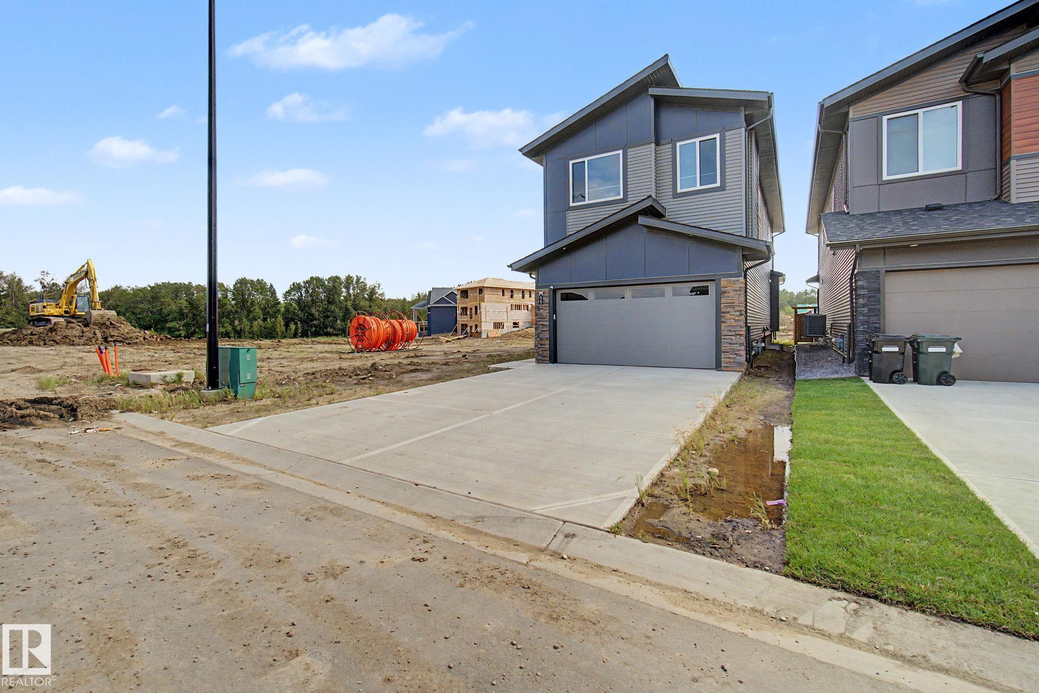 Listing photo thumbnail