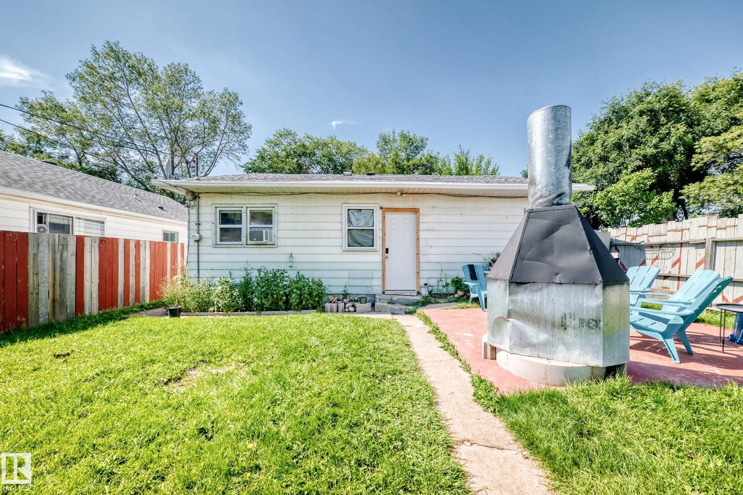 Listing photo thumbnail