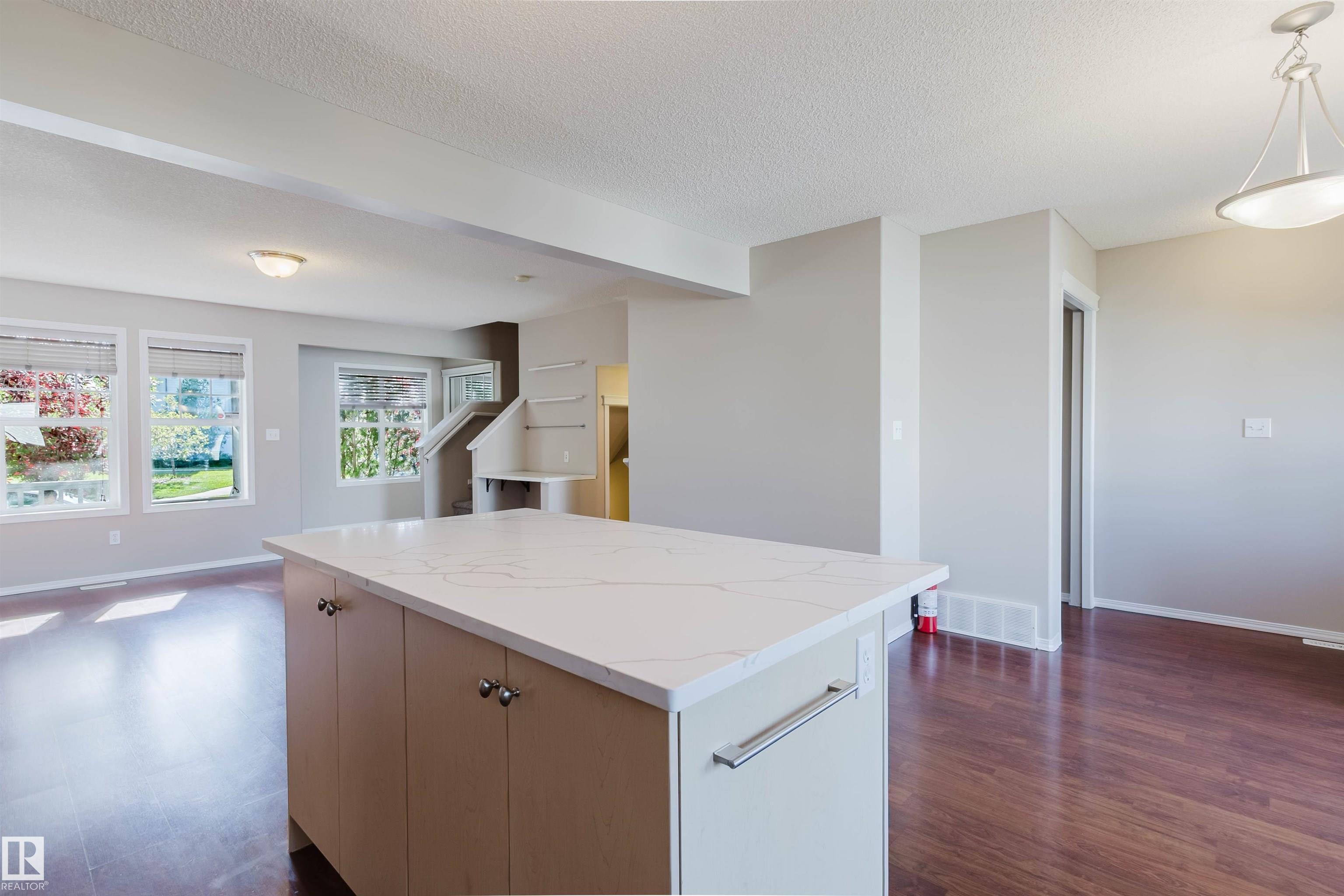 Photo 13 at 5887 Sutter Place NW, South Terwillegar, Edmonton