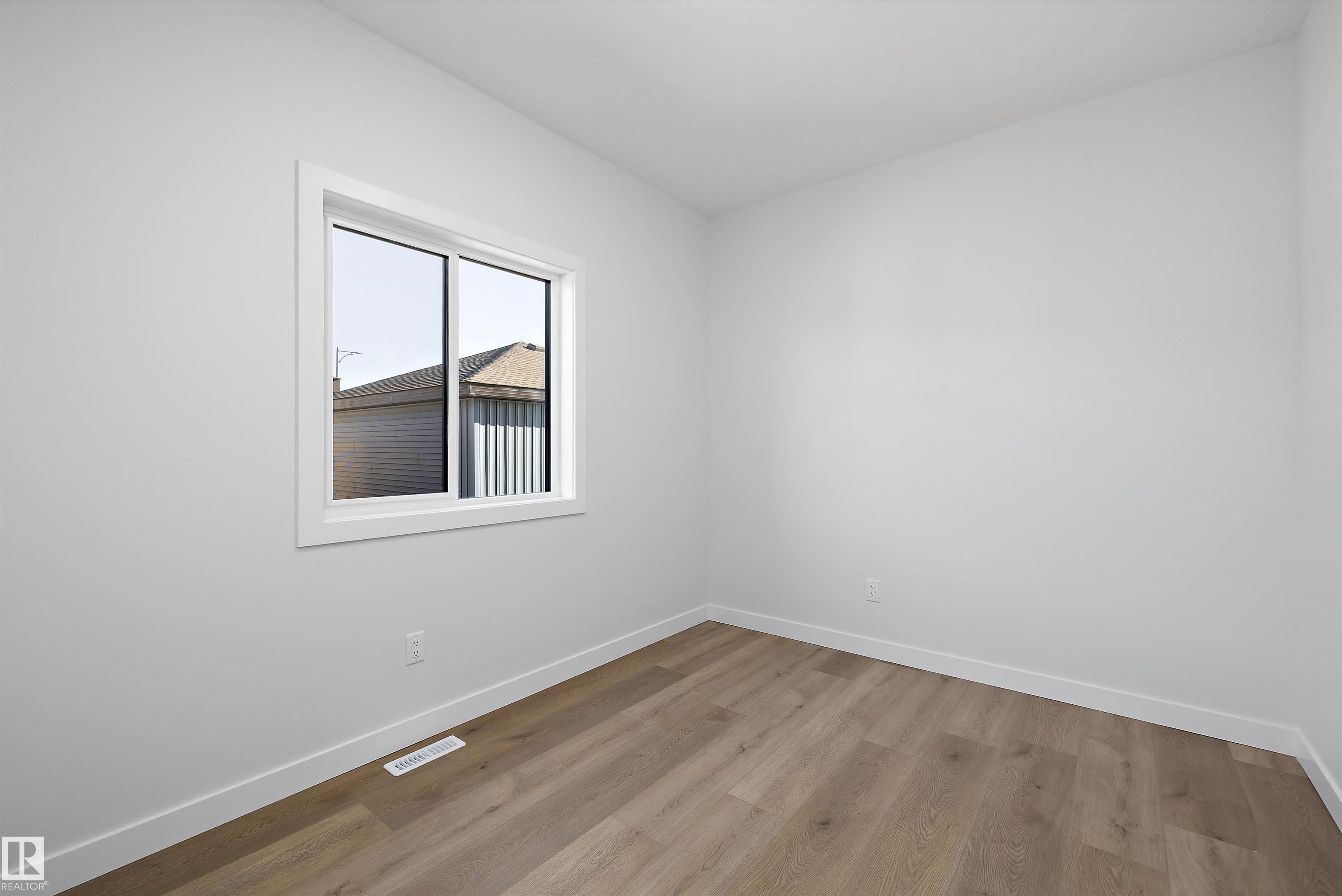 51 Clichy Close