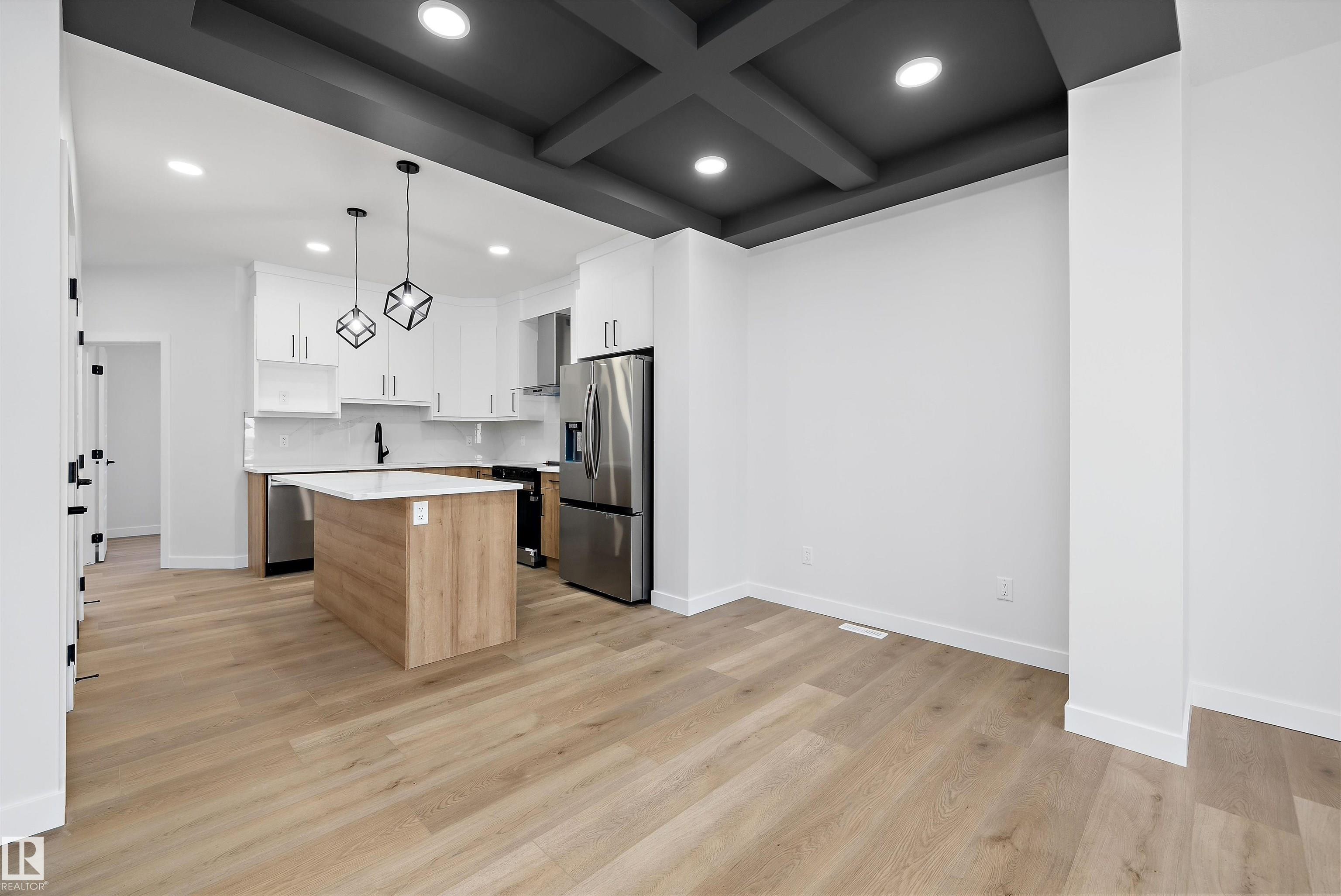 51 Clichy Close