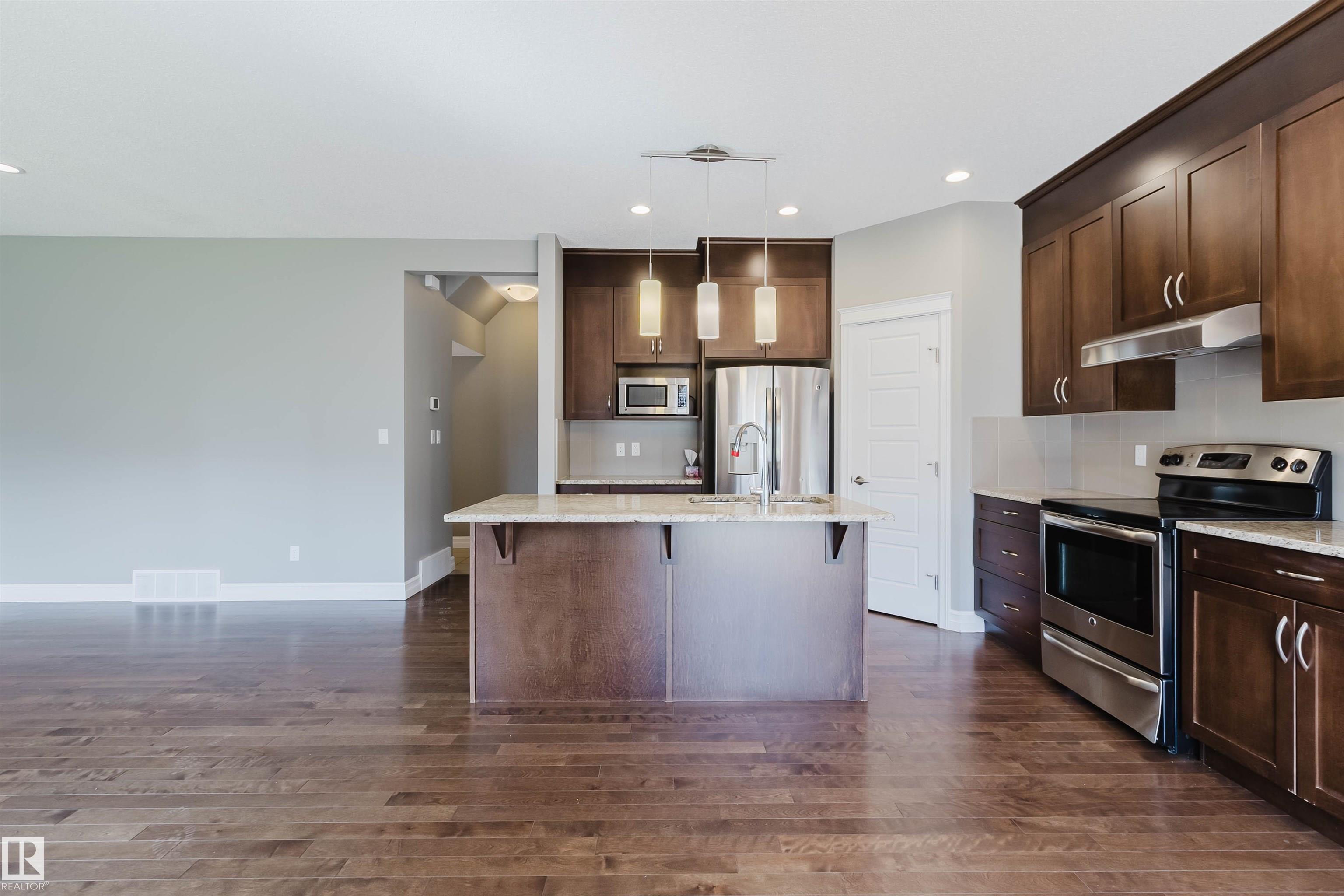 Photo 11 at 15839 10 Avenue SW, Glenridding Heights, Edmonton