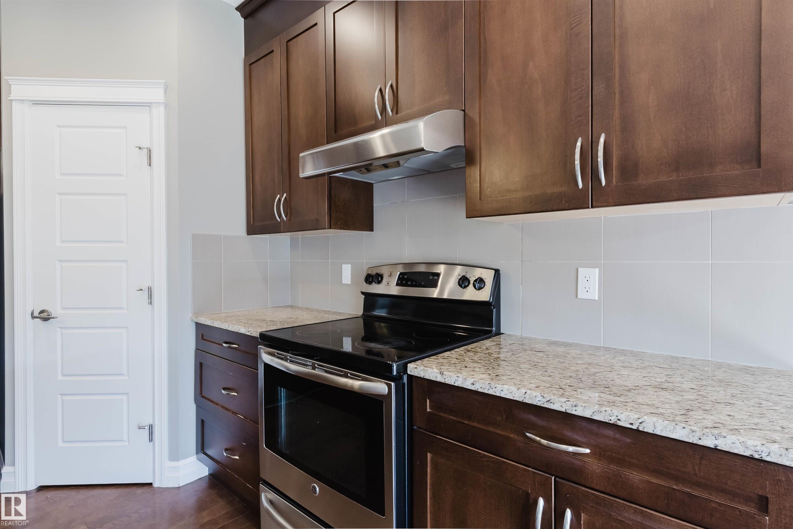 Photo 13 at 15839 10 Avenue SW, Glenridding Heights, Edmonton