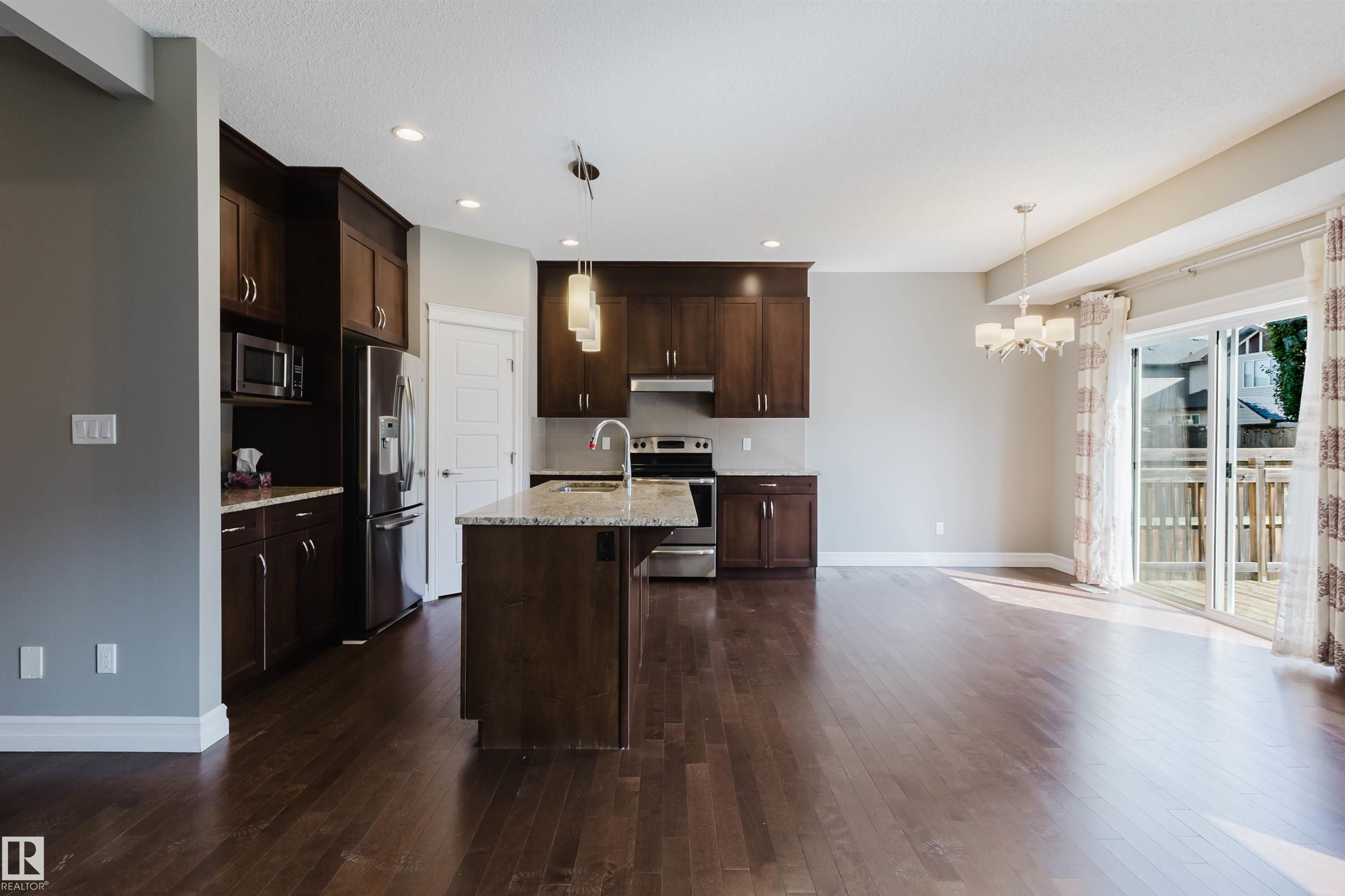Photo 9 at 15839 10 Avenue SW, Glenridding Heights, Edmonton