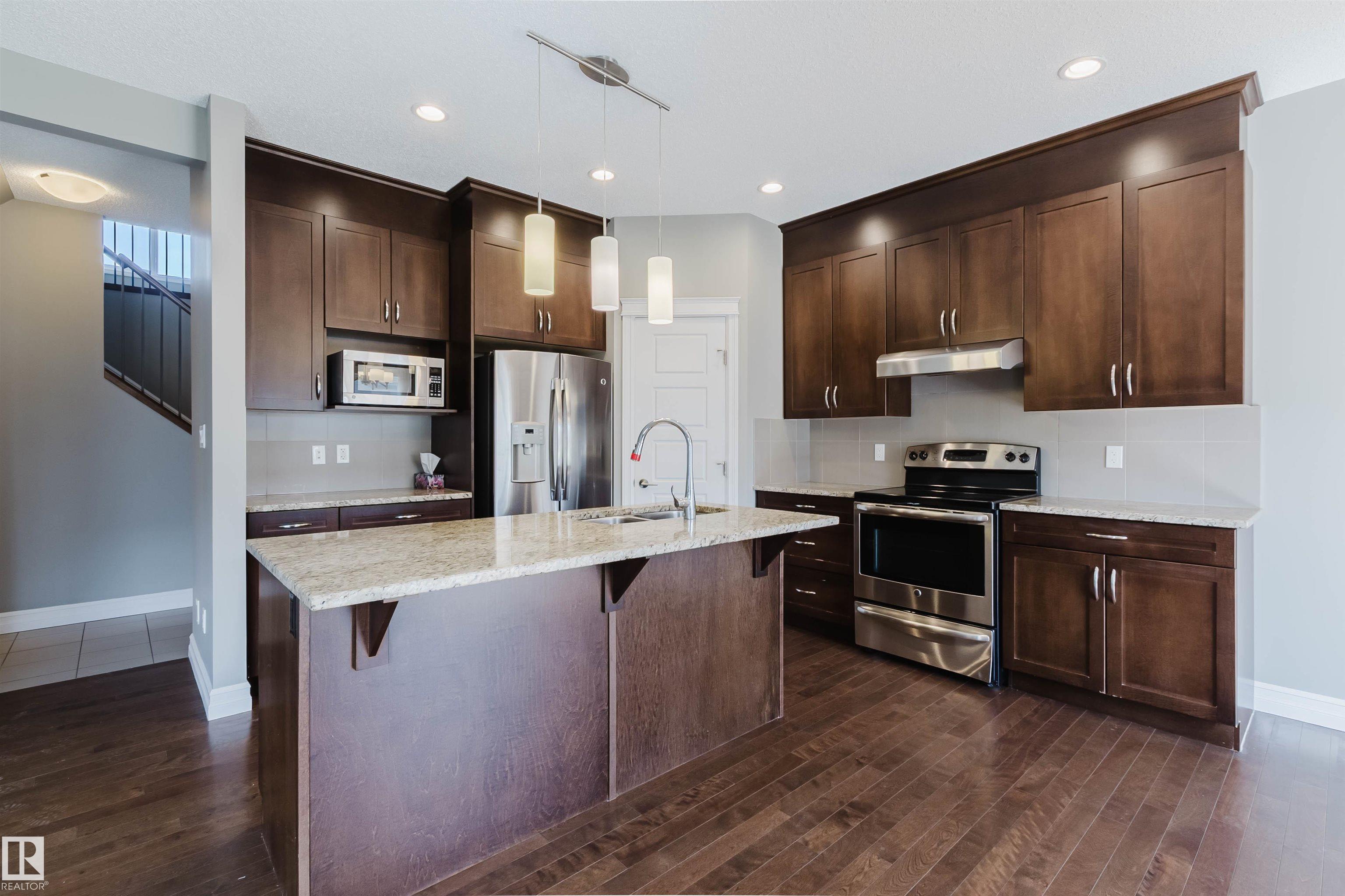 Photo 10 at 15839 10 Avenue SW, Glenridding Heights, Edmonton