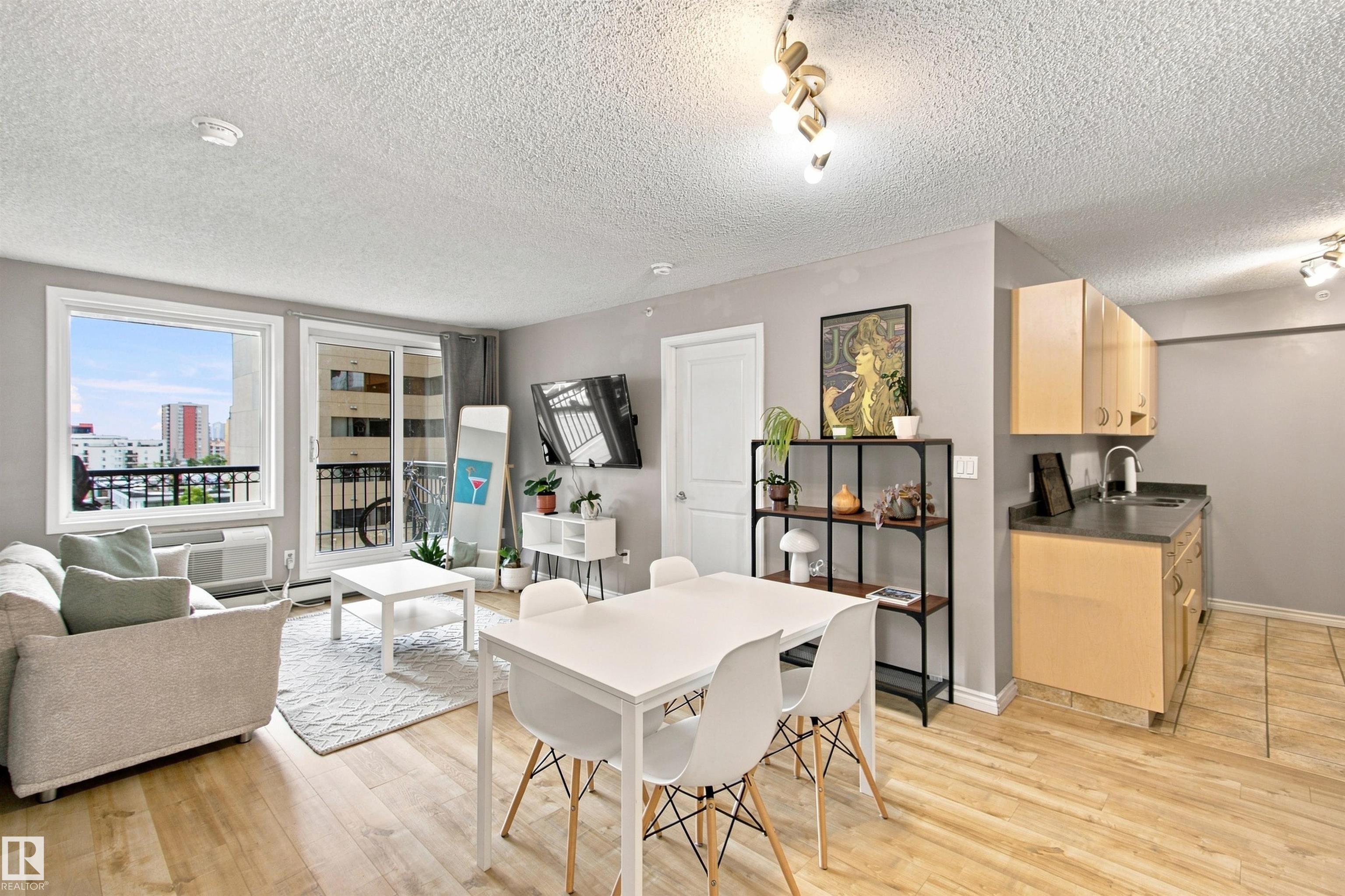504 - 10180 104 Street NW, Downtown, Edmonton