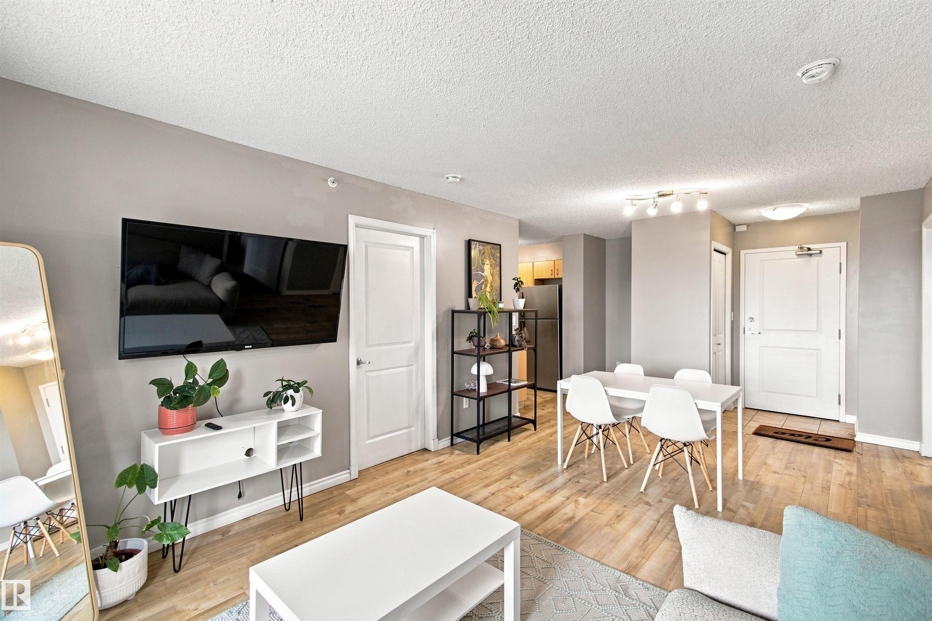 Photo 8 at 504 - 10180 104 Street NW, Downtown, Edmonton