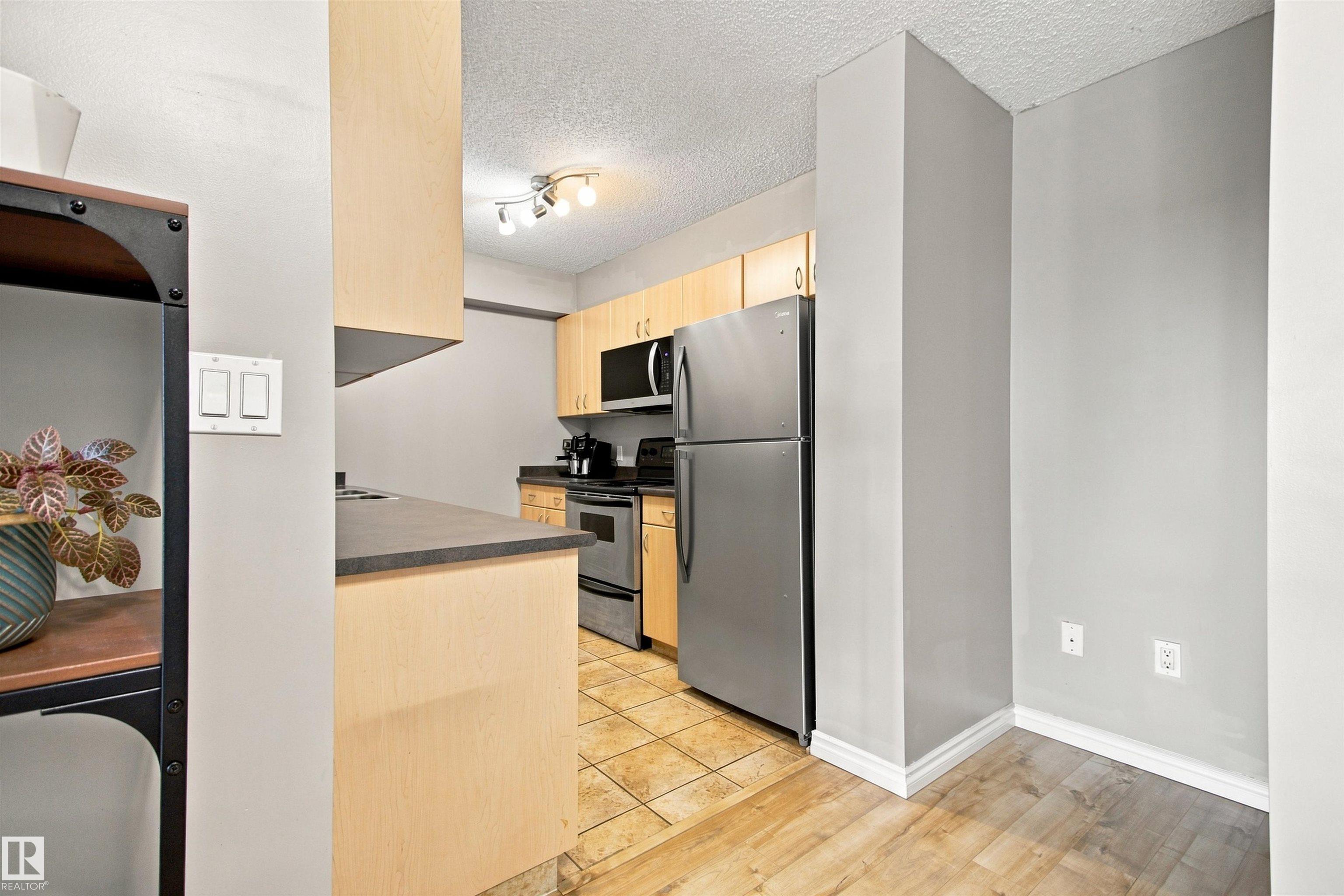 Photo 9 at 504 - 10180 104 Street NW, Downtown, Edmonton