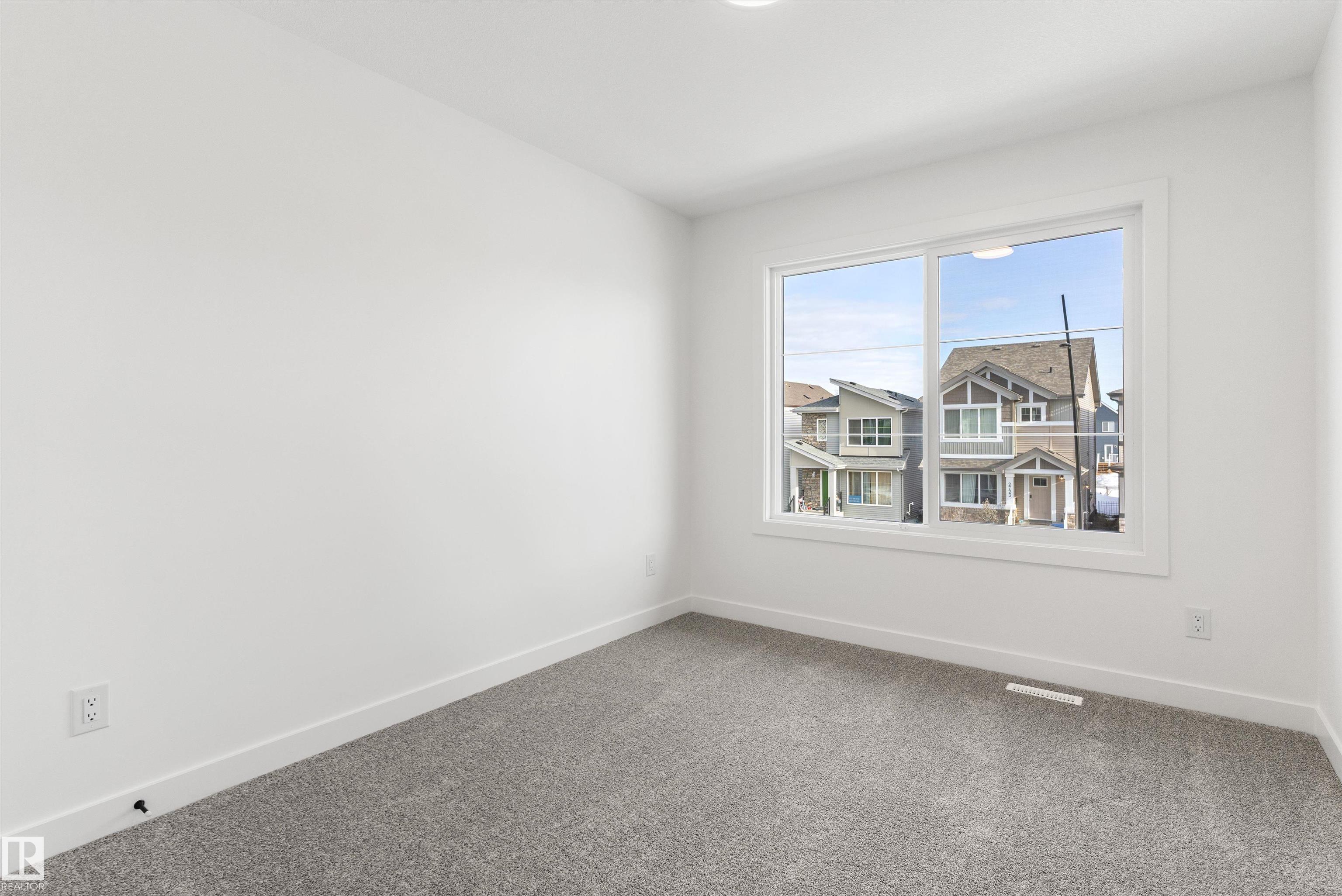 https://zimg.paragon.ice.com/ParagonImages/Property/PM/RAE/225415926/21/0/0/9f9725e84cd034e4de576b45a76abb3b/1/708cfe886928b035c8d755f42bdd128f/225415926-F0DBA301-17A5-43AD-8E2C-216ECCBA22B8.JPG