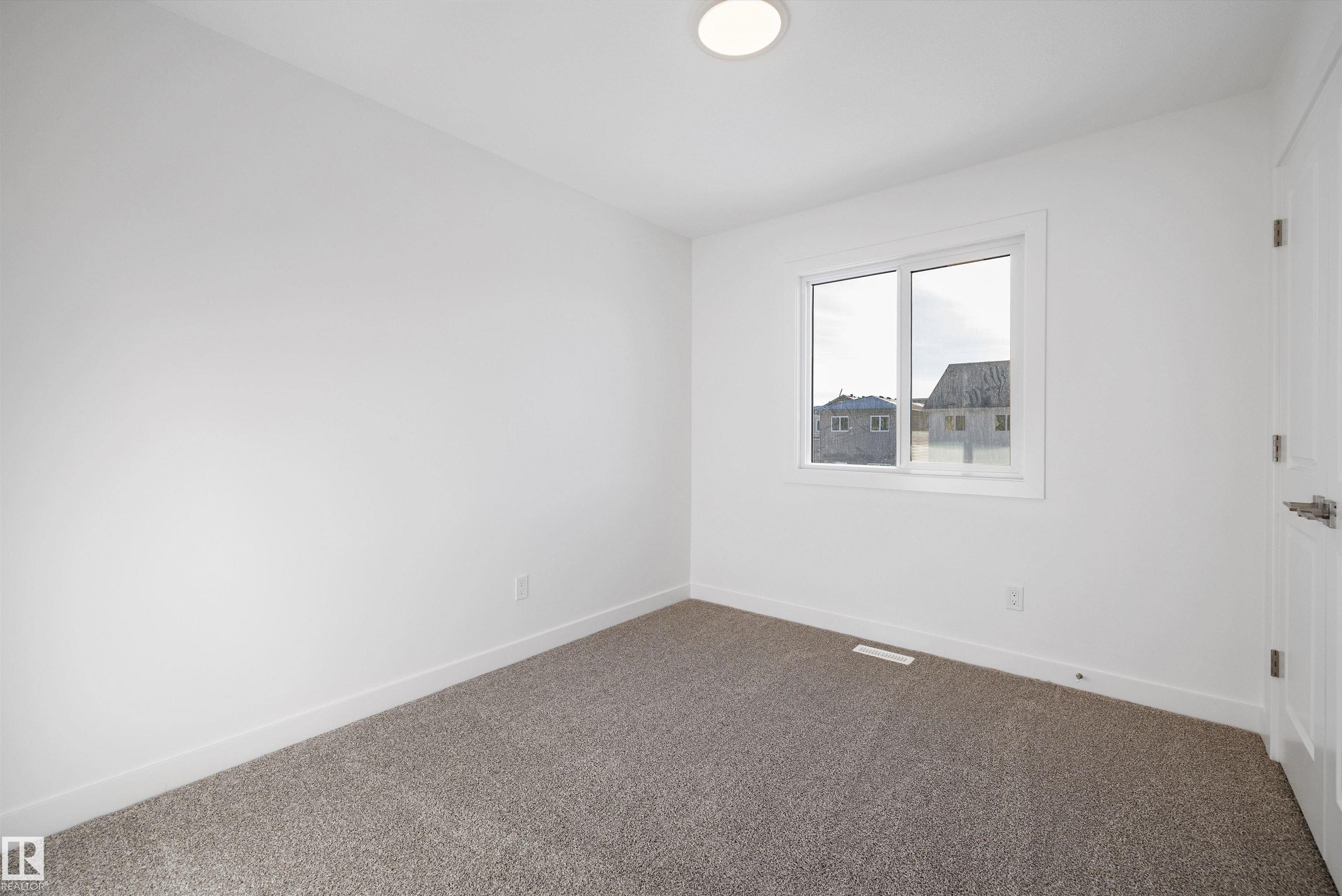 https://zimg.paragon.ice.com/ParagonImages/Property/PM/RAE/225415928/28/0/0/dc472eae6c4f80b42ff2b9a3e6d910e7/1/89a7e80859205766394f01dab2c9b5c0/225415928-C4A4C8DF-BC12-4DBF-9592-5EACA2D8D651.JPG