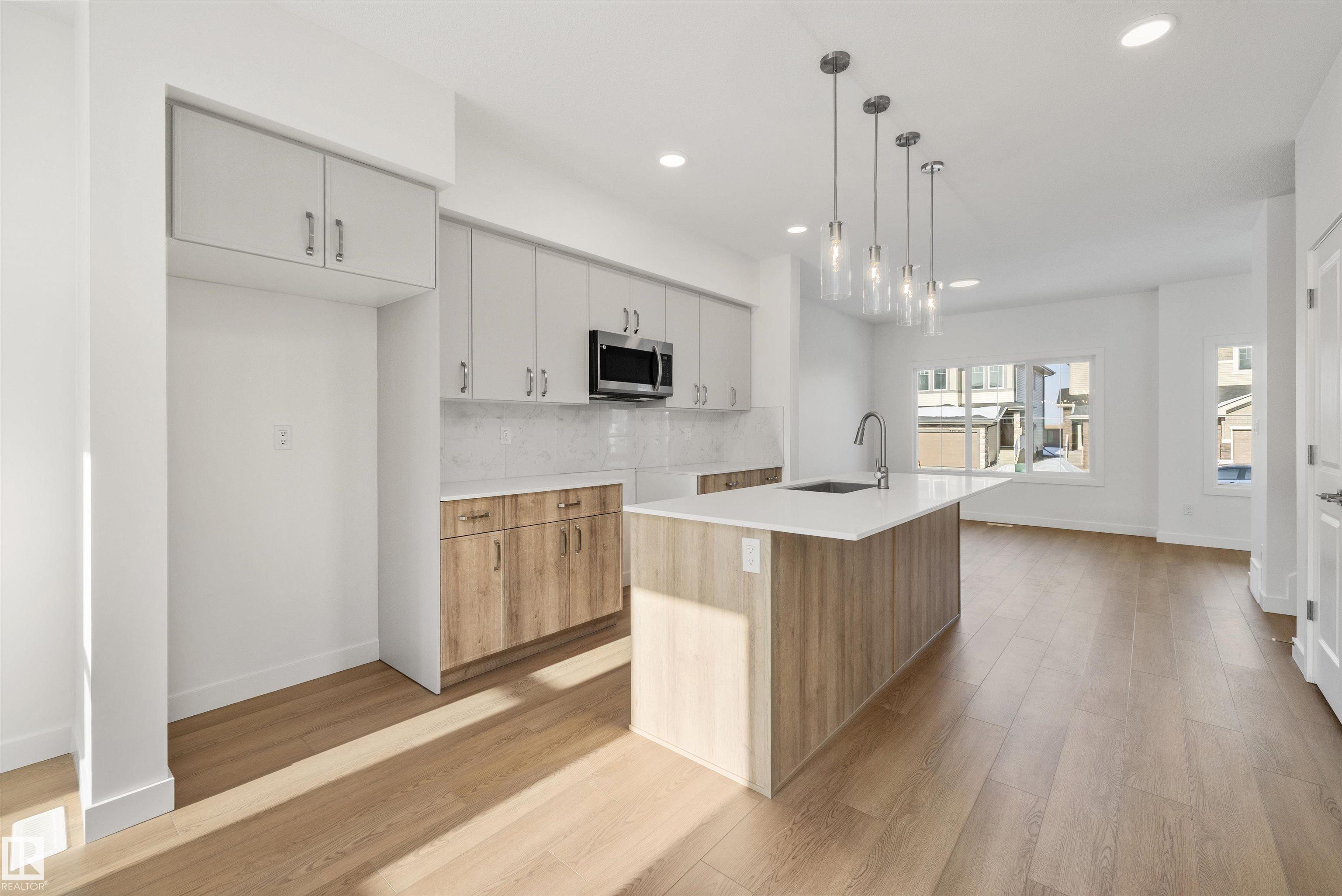 https://zimg.paragon.ice.com/ParagonImages/Property/PM/RAE/225415928/8/0/0/67c92fb7d539ca9438f0934698e6a184/1/89a7e80859205766394f01dab2c9b5c0/225415928-B47A0526-71C4-4D7E-8645-36626813A461.JPG